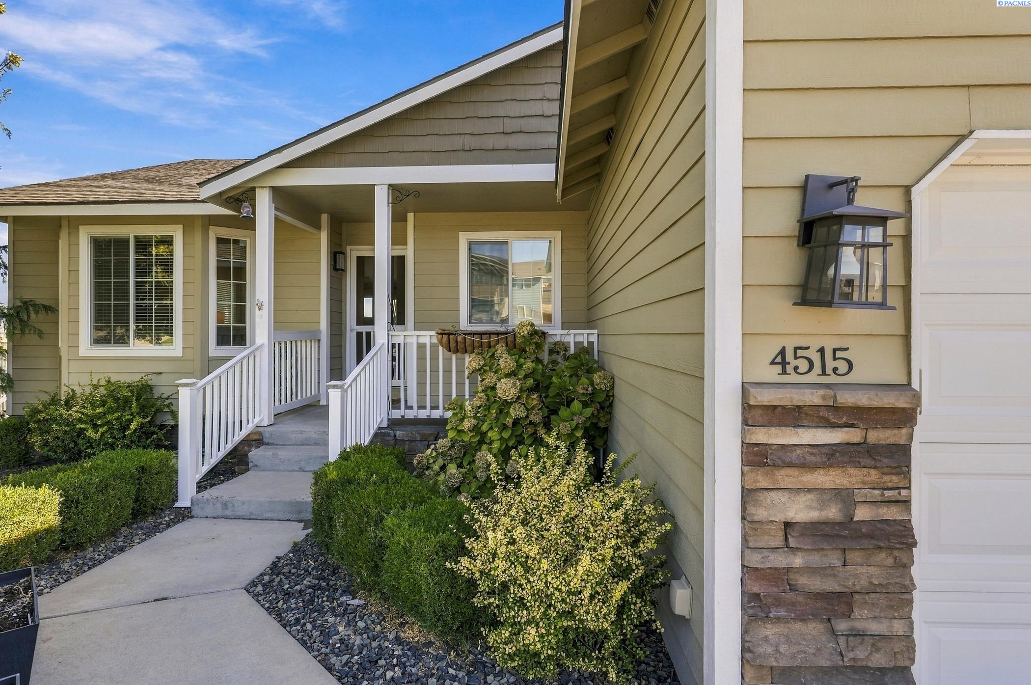 4515 Tusayan Dr, Pasco, WA 99301-8237