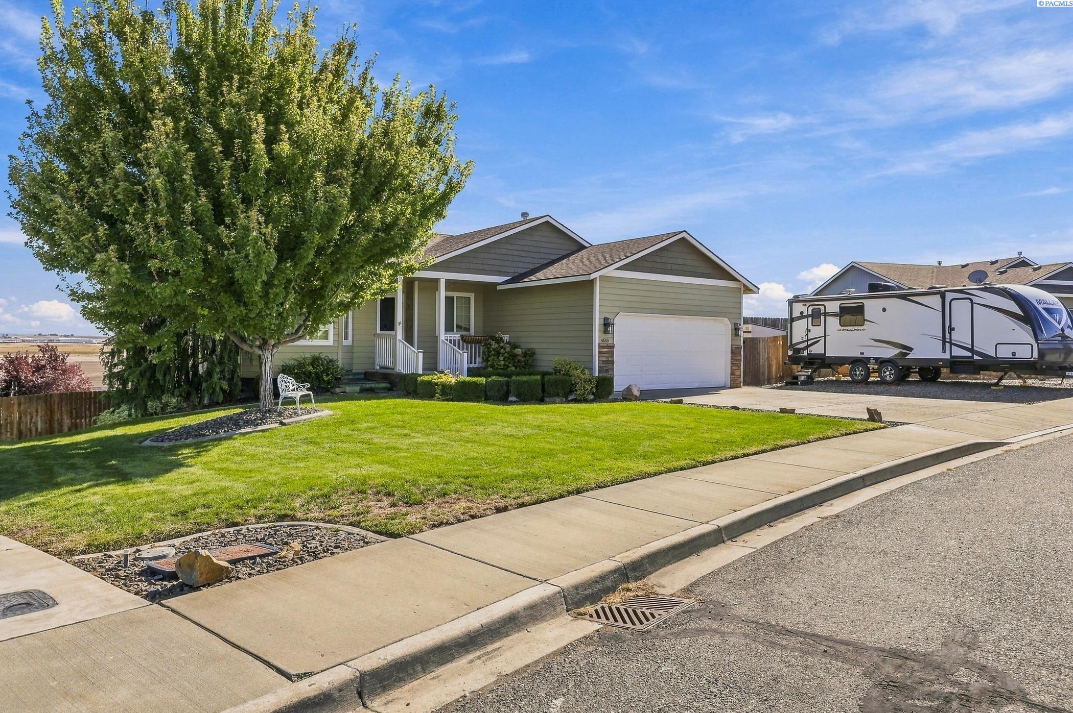 4515 Tusayan Dr, Pasco, WA 99301-8237