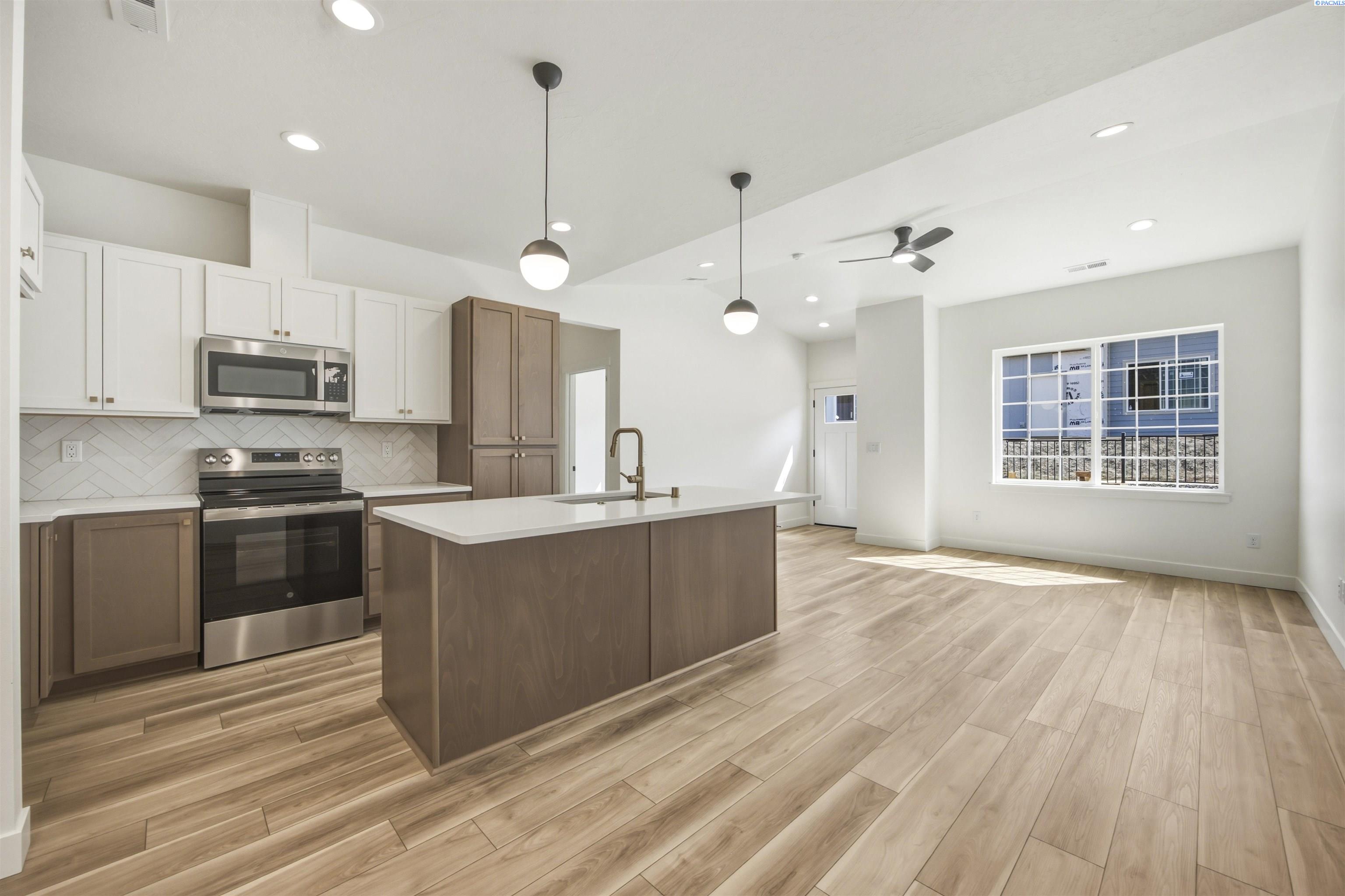 4413 Conifer St, West Richland, WA 99353