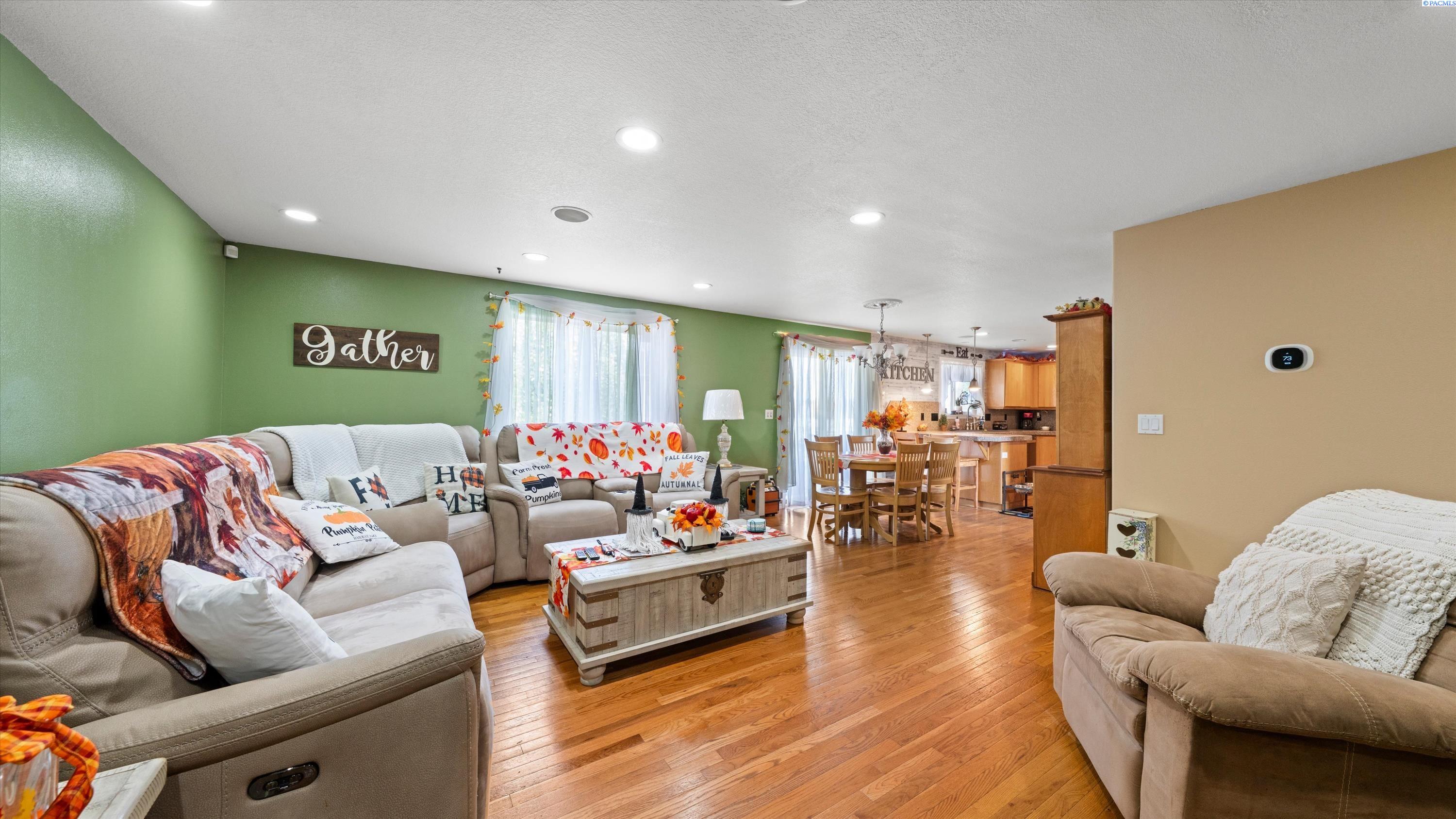 5611 Mckinley Ct, Pasco, WA 99301