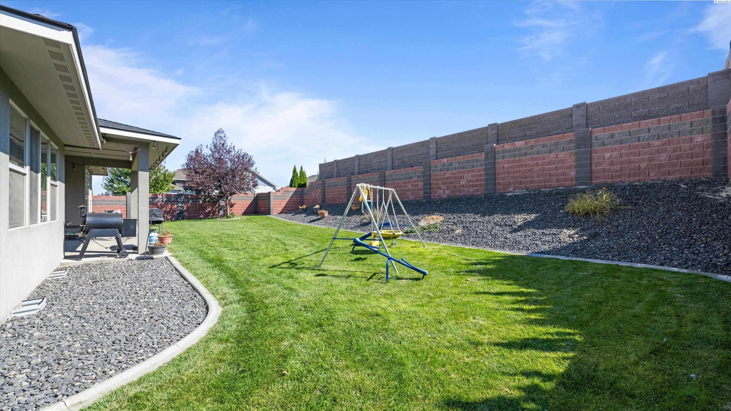7001 W 32nd Ave, Kennewick, WA 99338