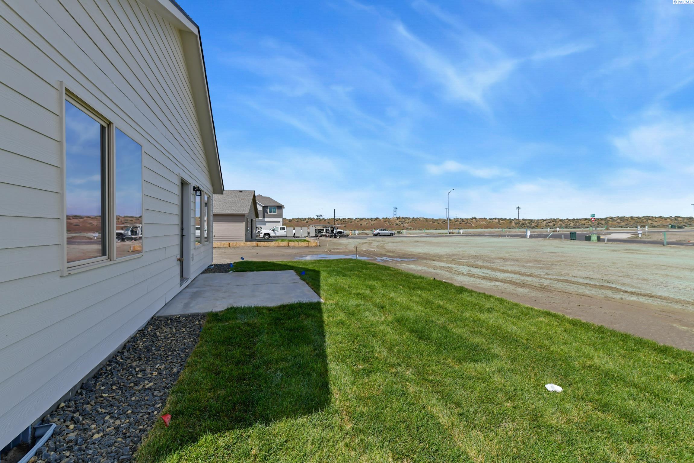 254 N Dewberry Pl, Kennewick, WA 99336