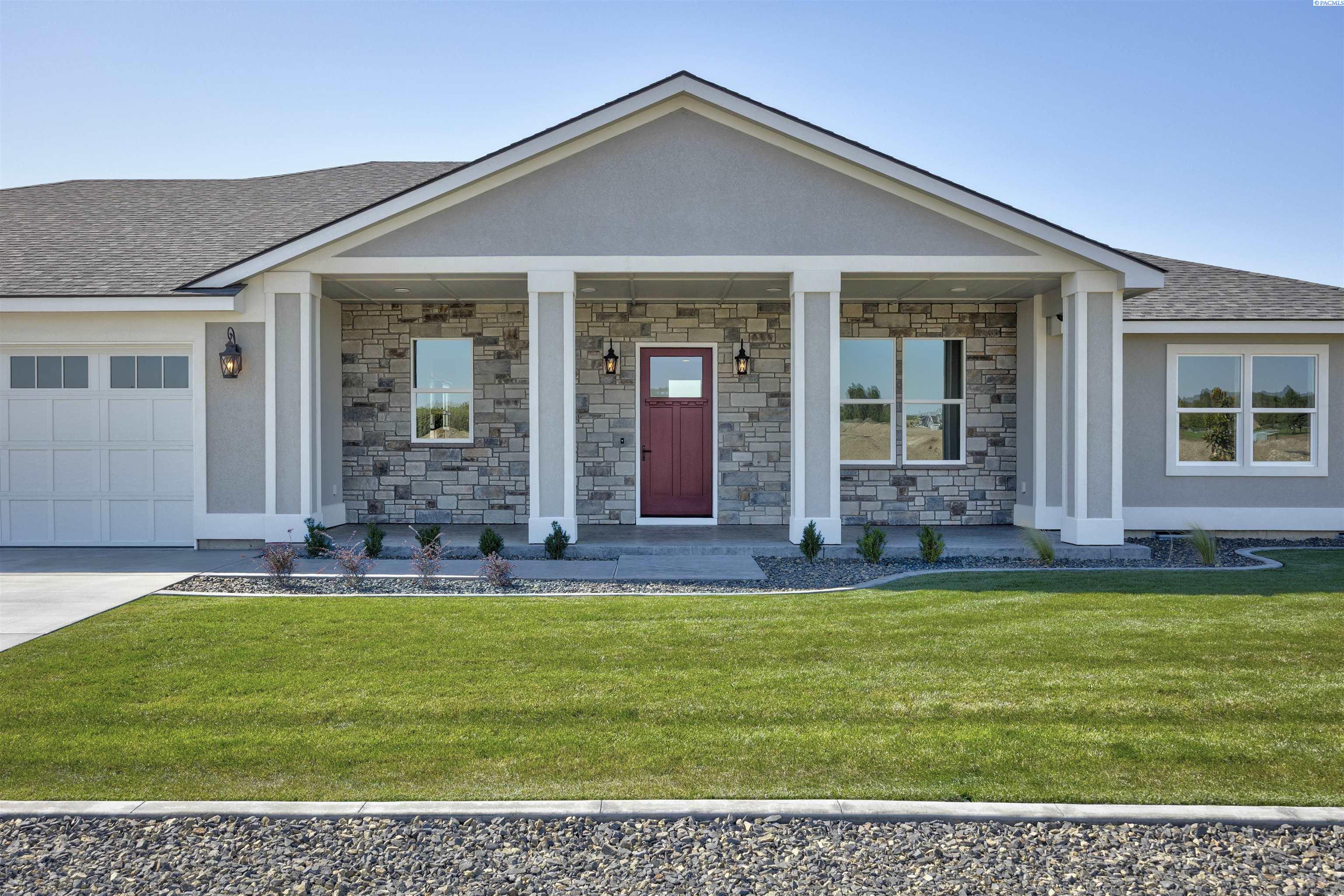 359 Panoramic Dr, Pasco, WA 99301