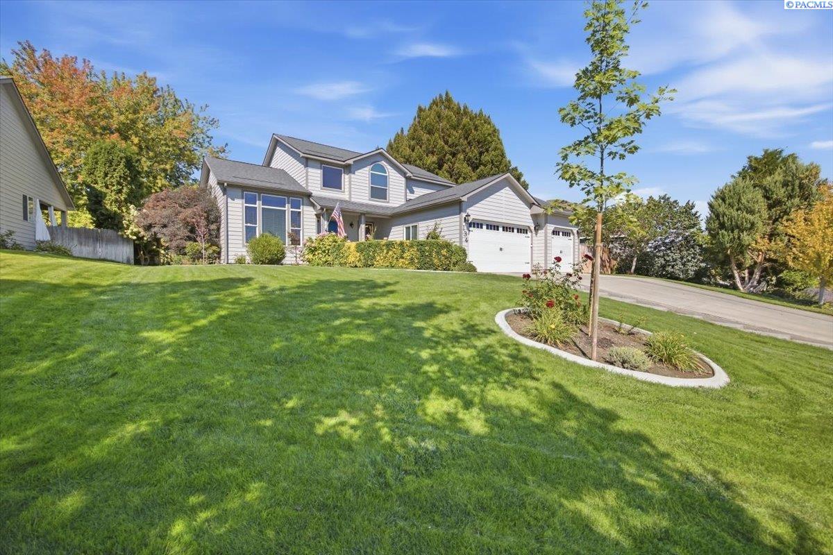 134 Center Blvd, Richland, WA 99352