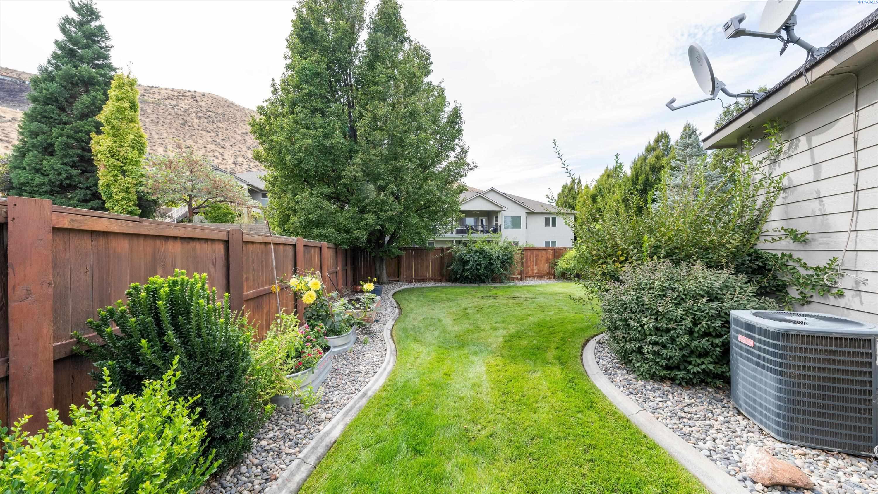 2295 Limar Ct, Richland, WA 99352