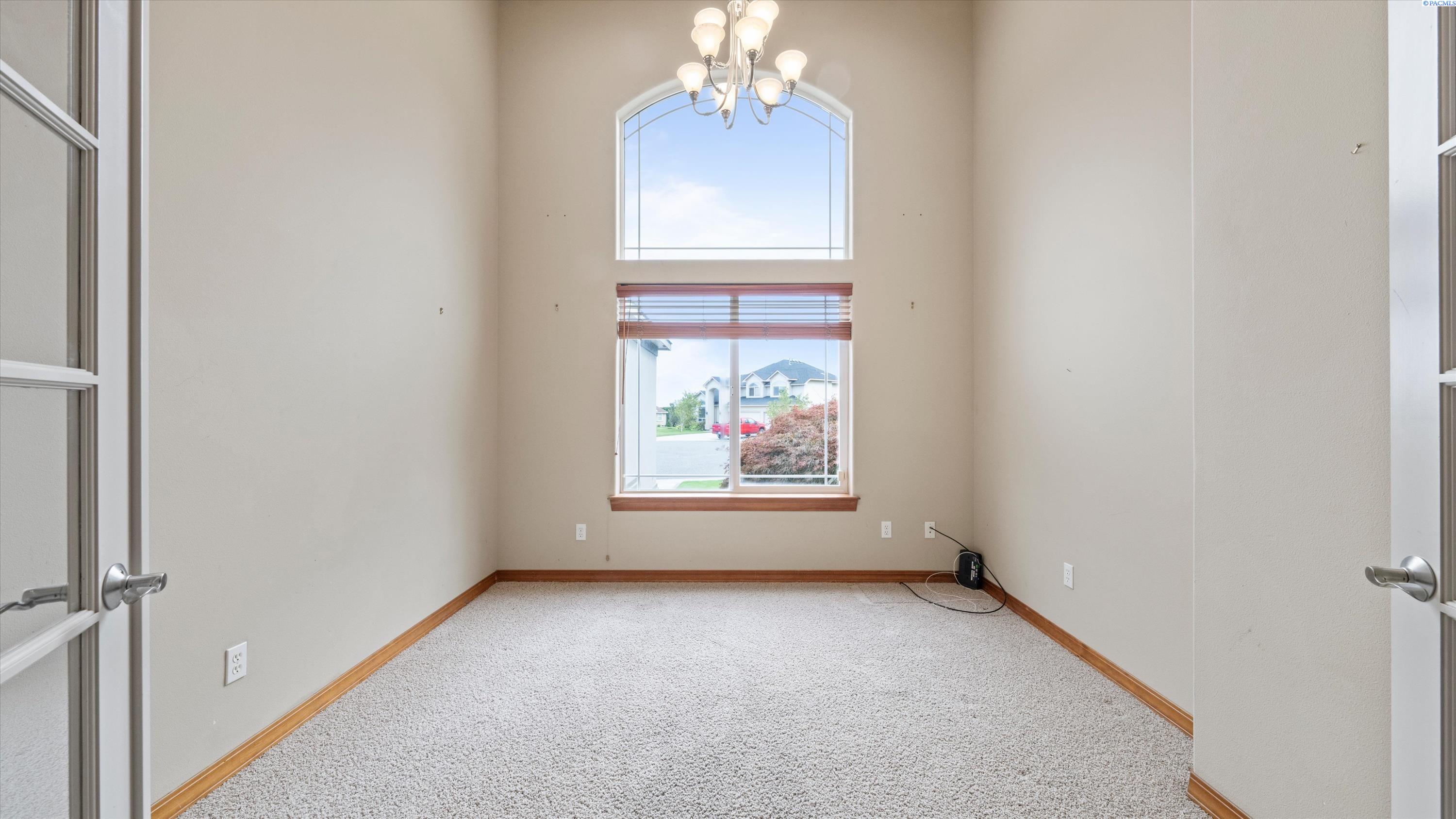 2295 Limar Ct, Richland, WA 99352