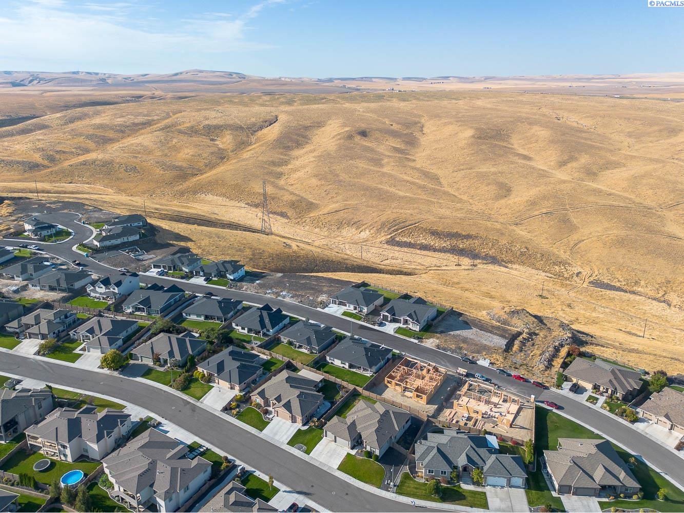 4848 S Reed St, Kennewick, WA 99337-2731
