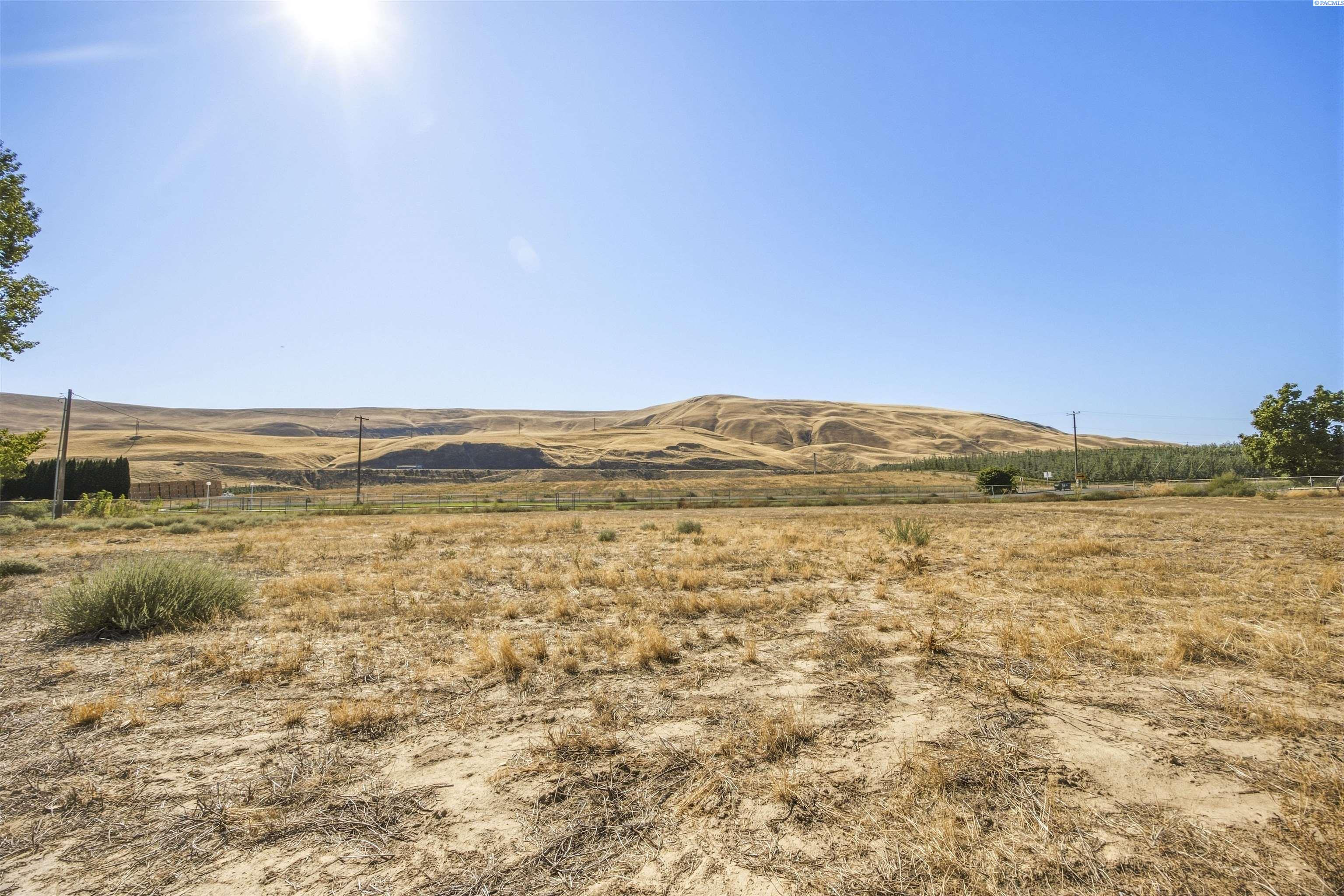 90404 W Hess Rd, Prosser, WA 99350