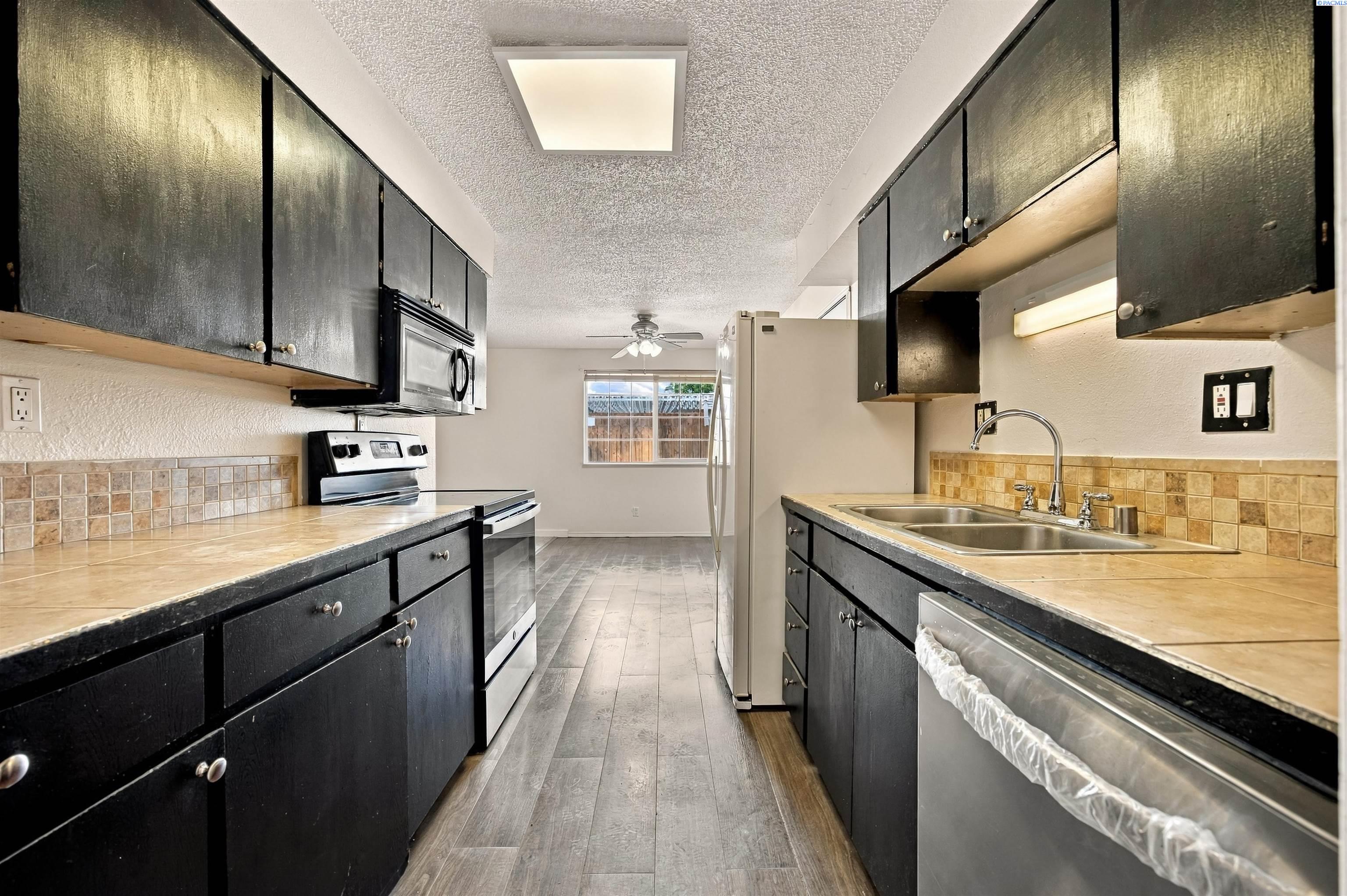 316 S Neel St, Kennewick, WA 99336-4237