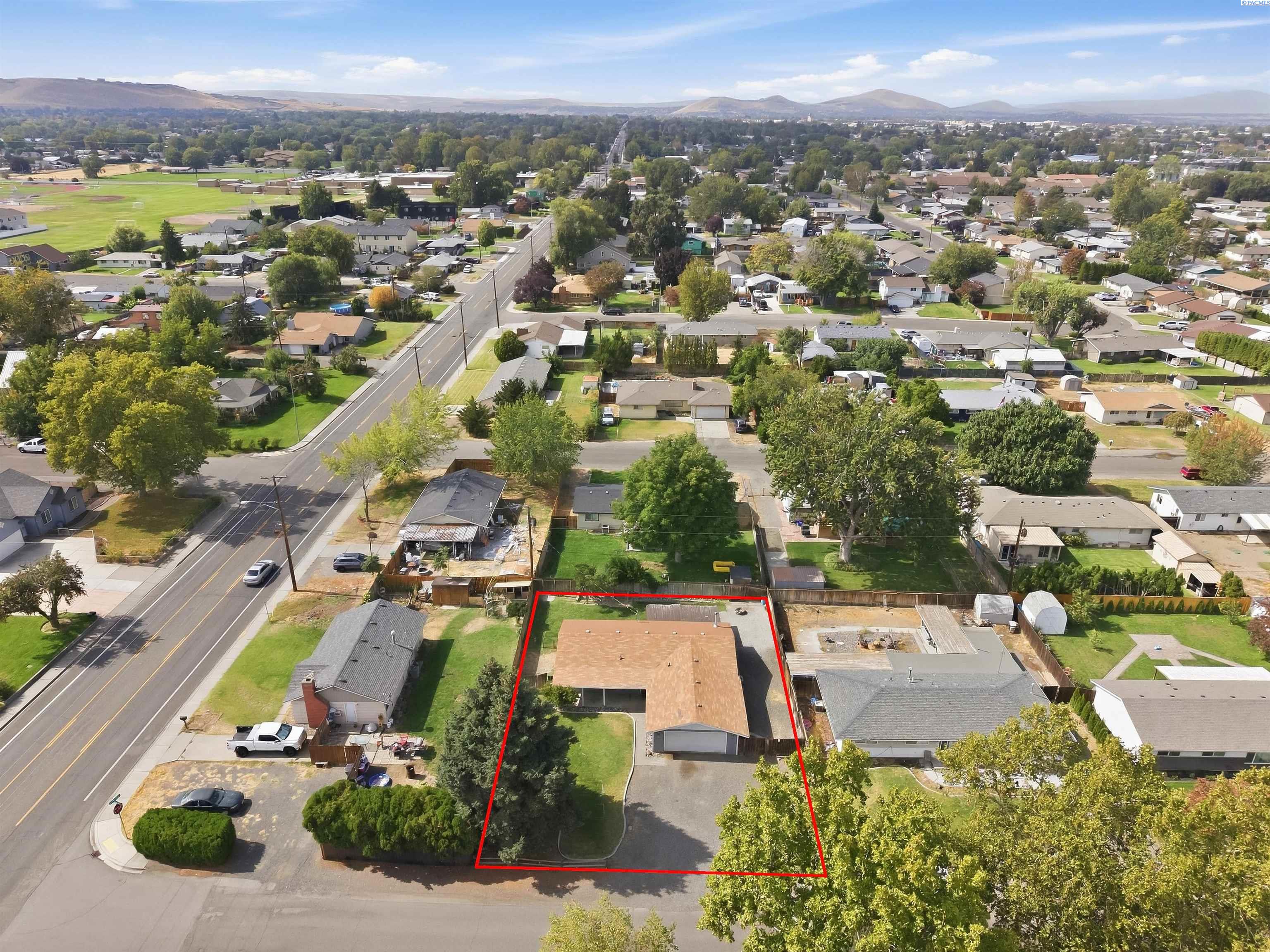 316 S Neel St, Kennewick, WA 99336-4237