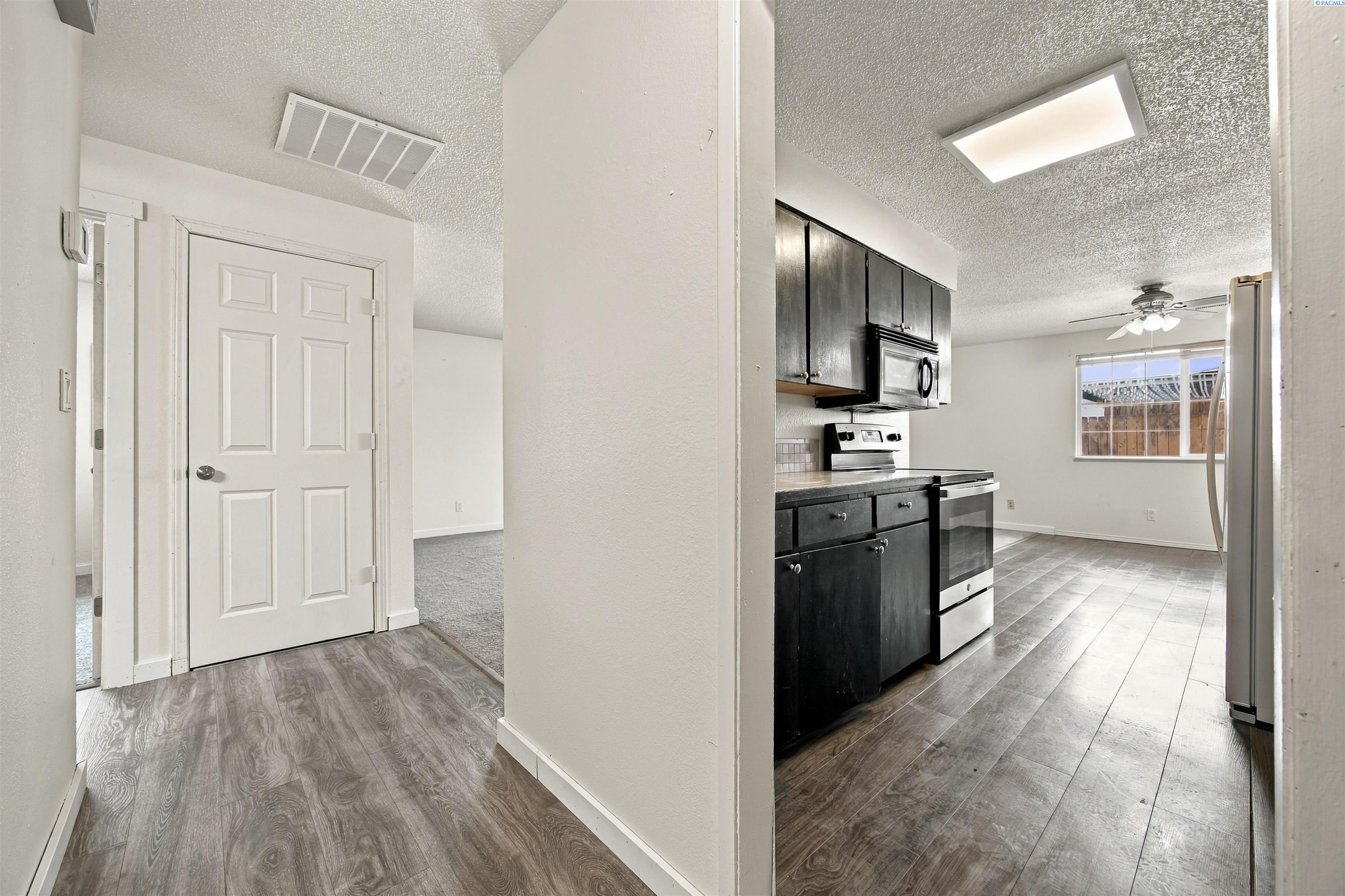 316 S Neel St, Kennewick, WA 99336-4237