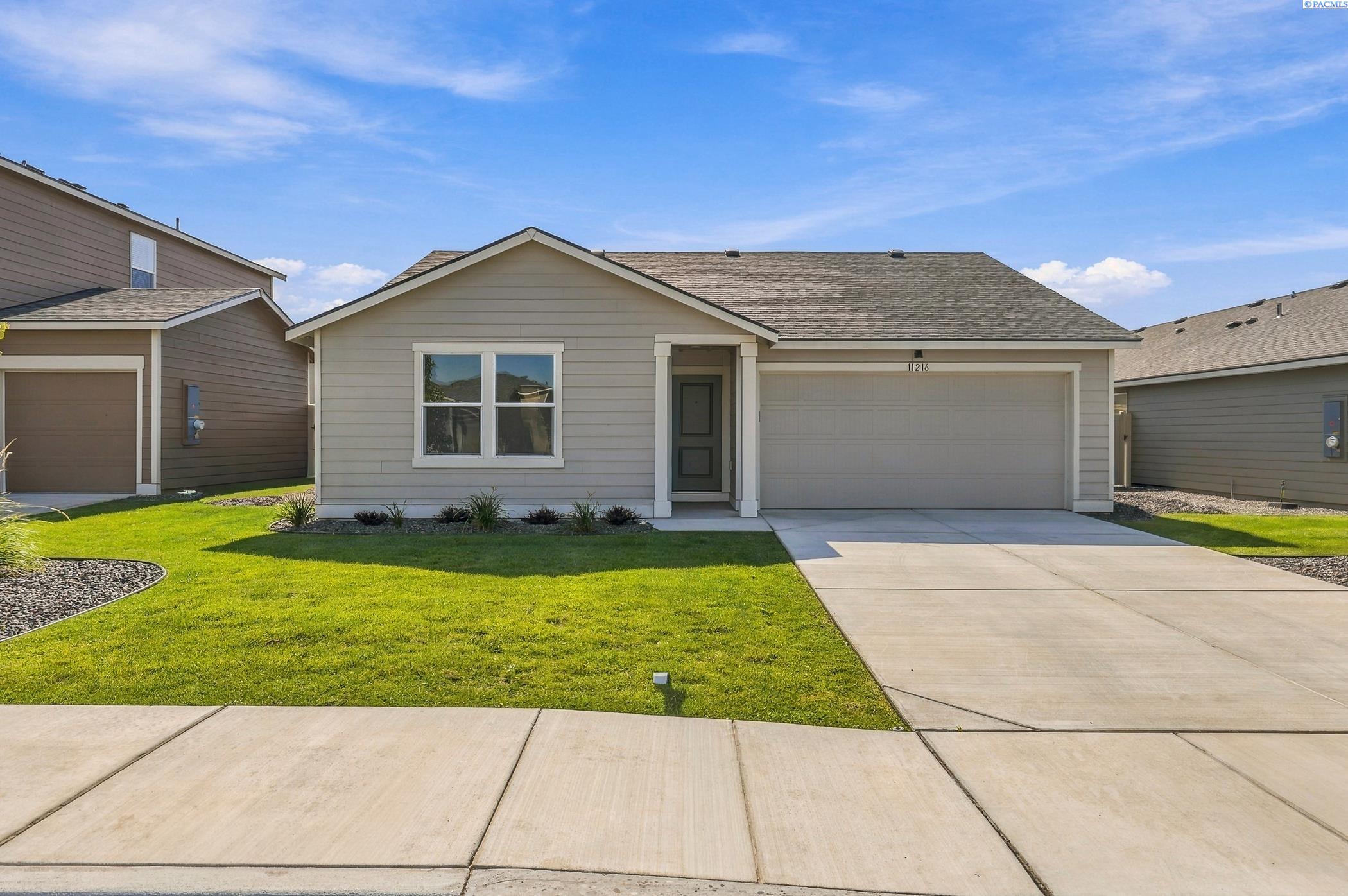 11216 Nottingham Dr, Pasco, WA 99301