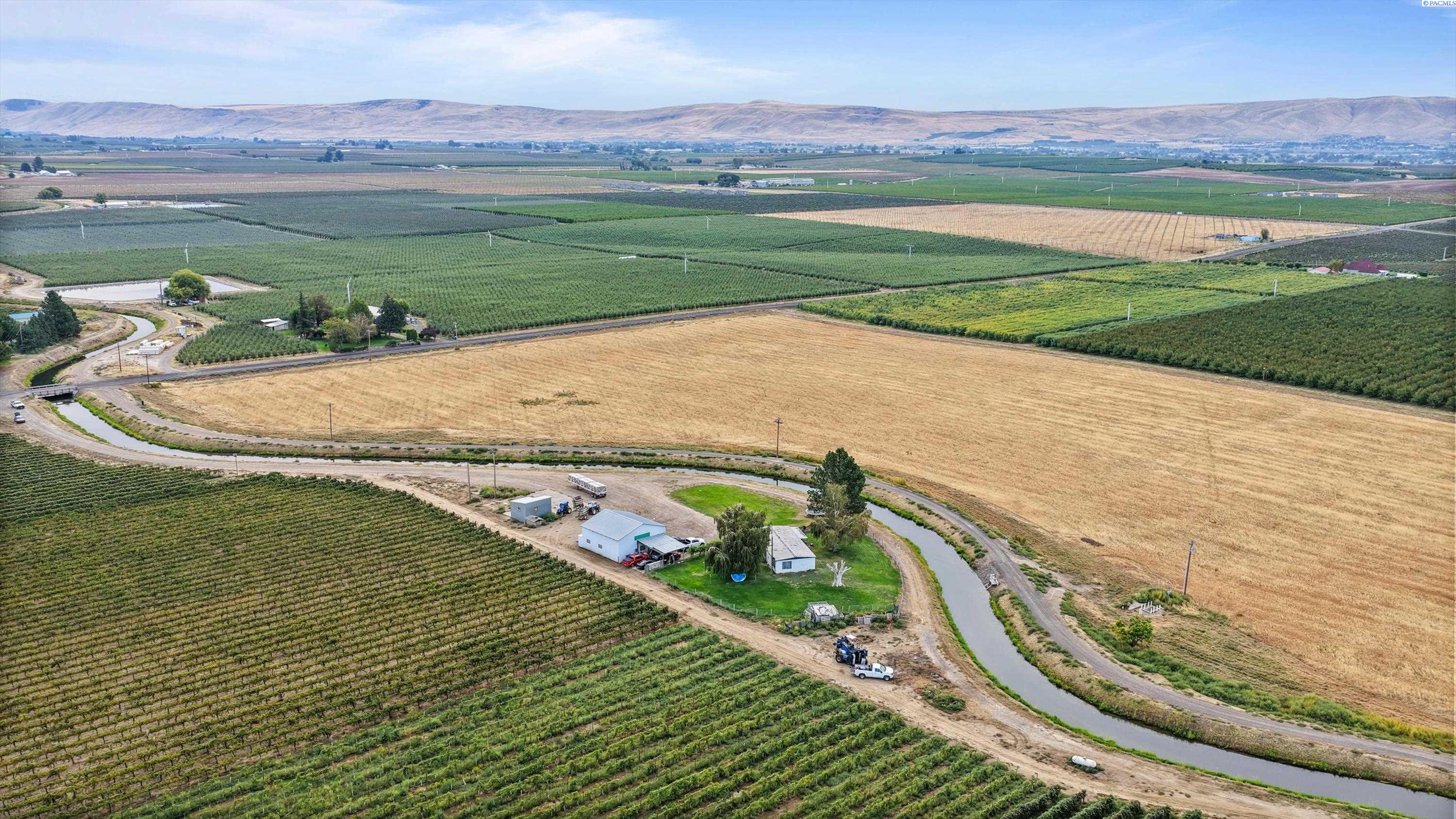 46608 N Gap Rd, Prosser, WA 99350
