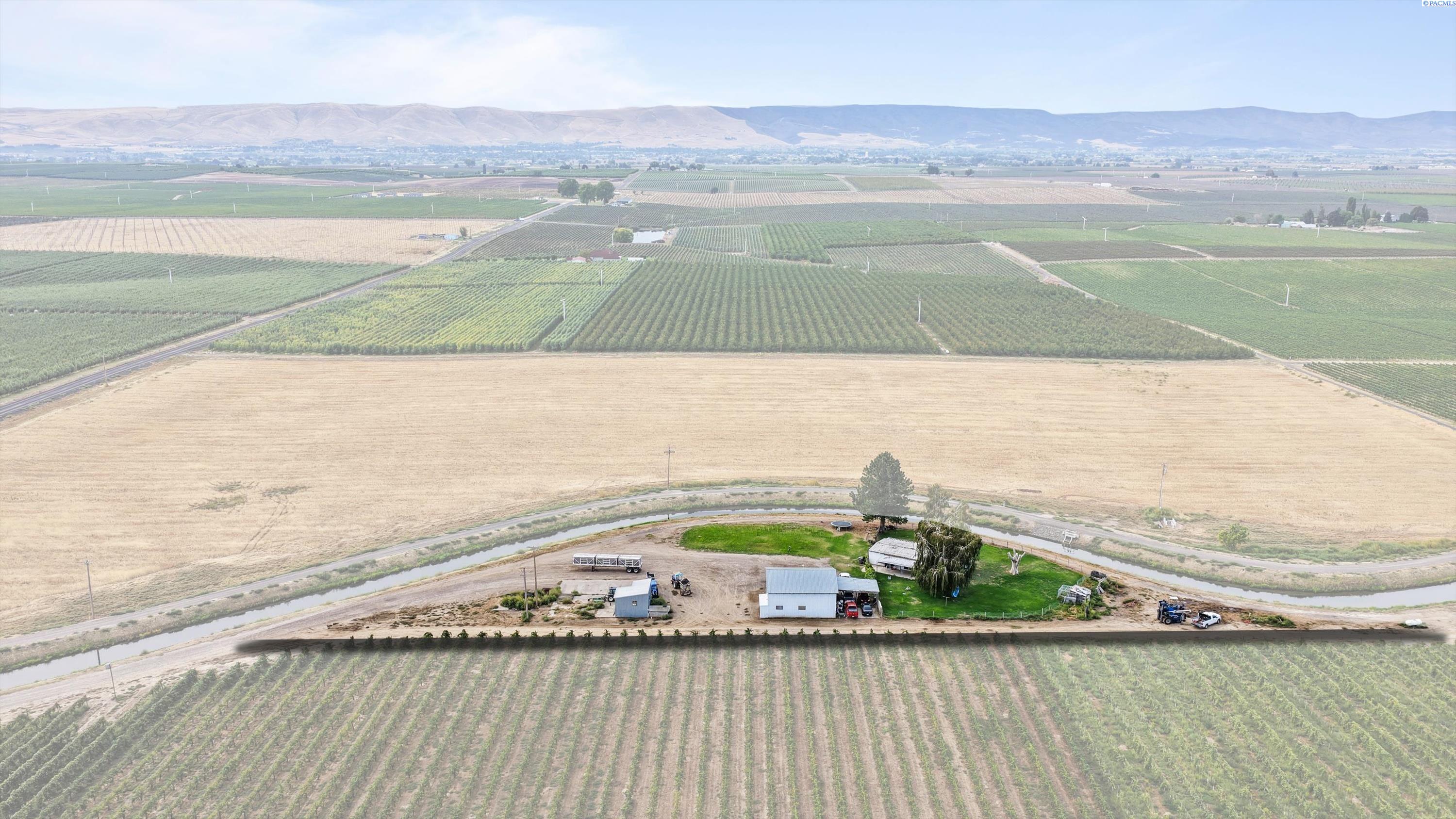 46608 N Gap Rd, Prosser, WA 99350
