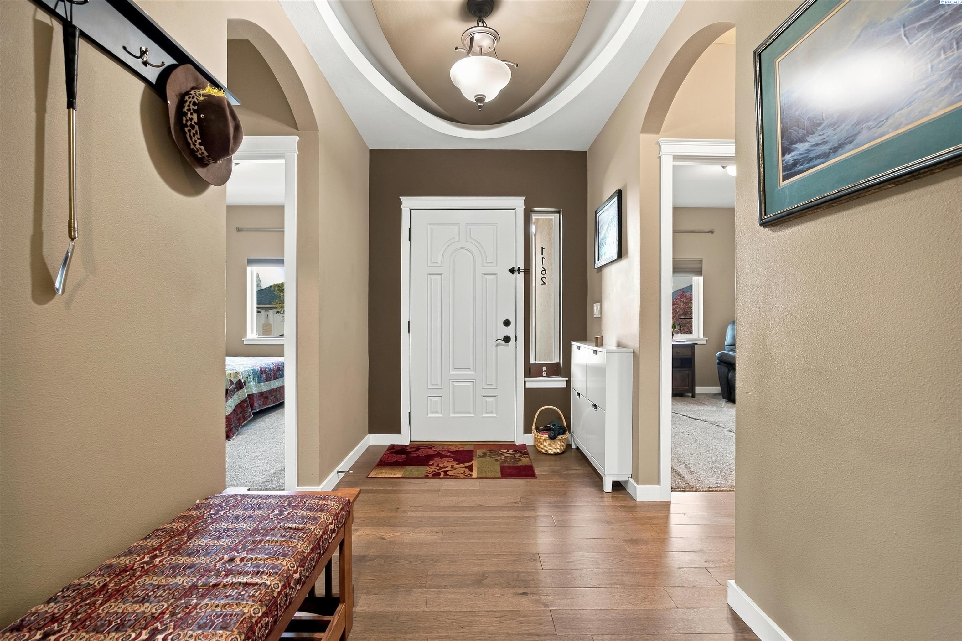 1162 N Oklahoma Pl, Kennewick, WA 99336