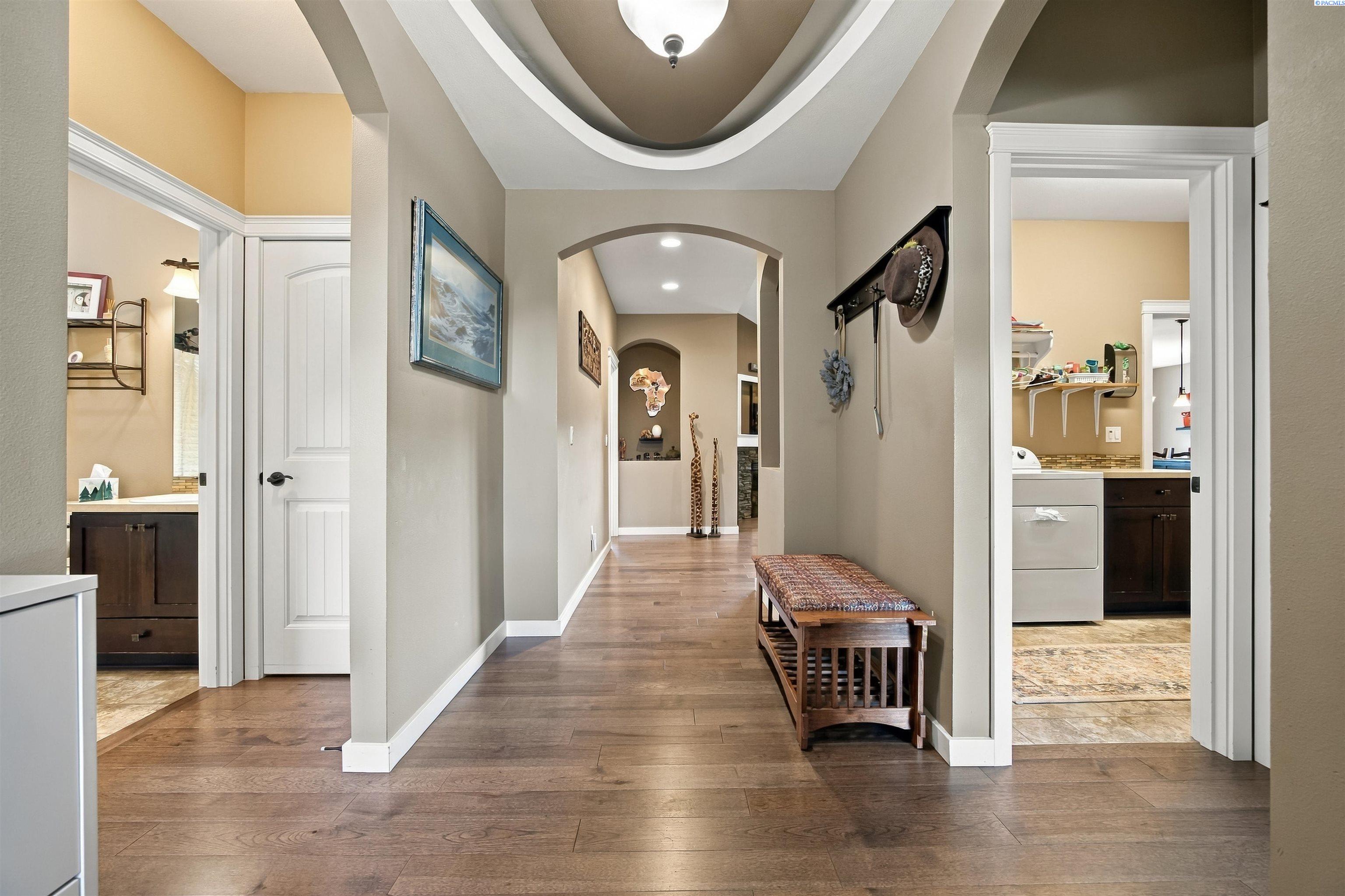 1162 N Oklahoma Pl, Kennewick, WA 99336