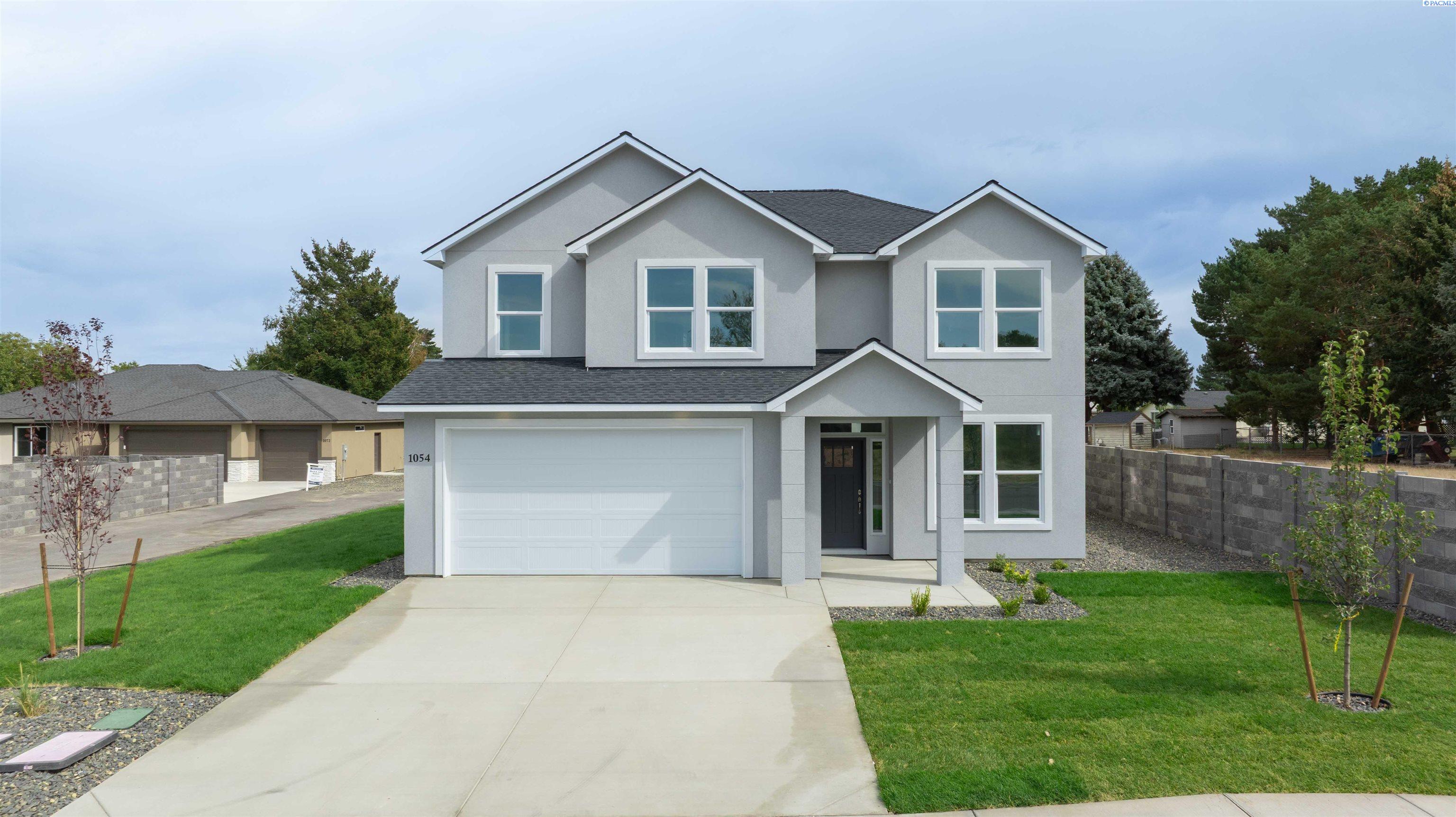 1054 N Grant Pl, Kennewick, WA 99336