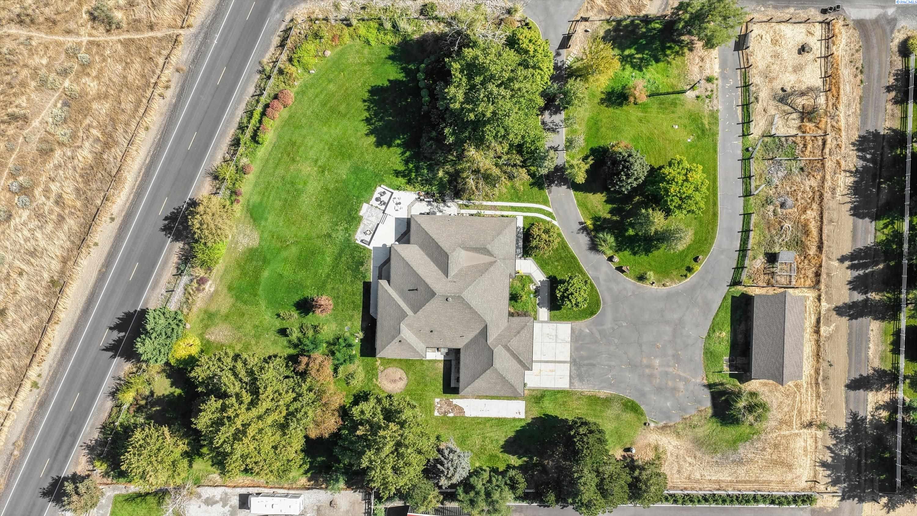 16206 S Gertrude St, Kennewick, WA 99337-7408