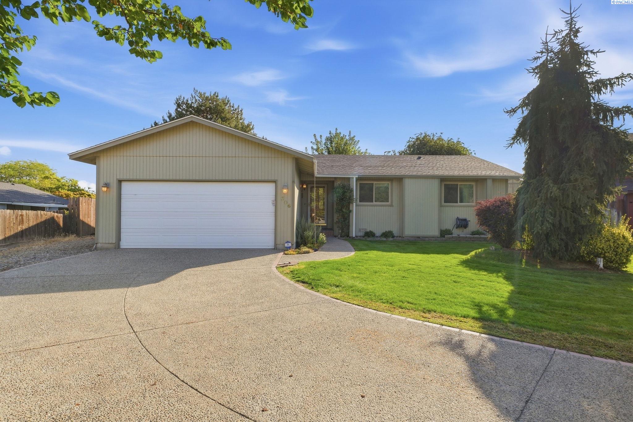 306 N Montana Ct, Kennewick, WA 99336