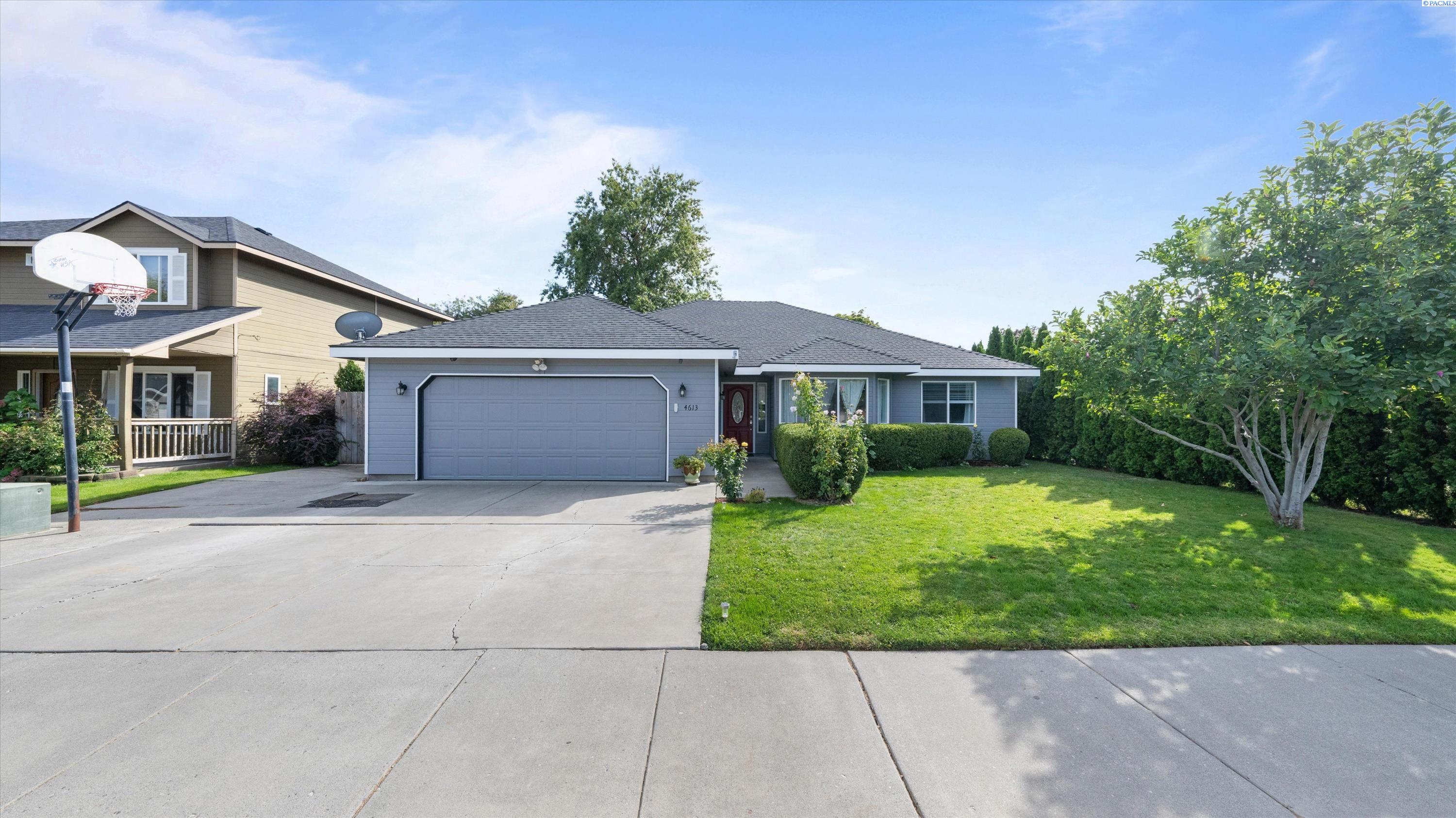4613 W Grand Ronde Ave, Kennewick, WA 99336