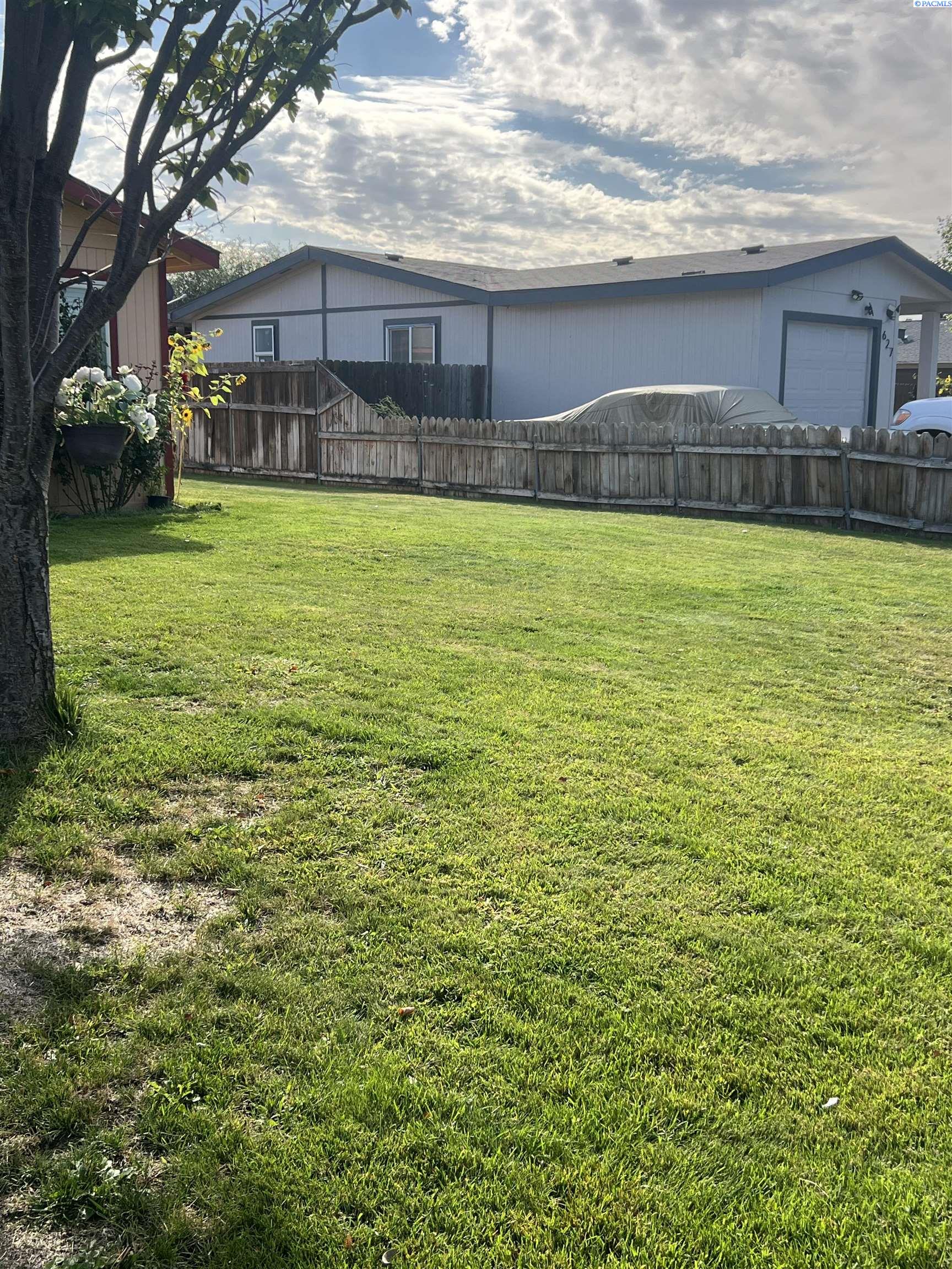 631 N Elm, Pasco, WA 99301