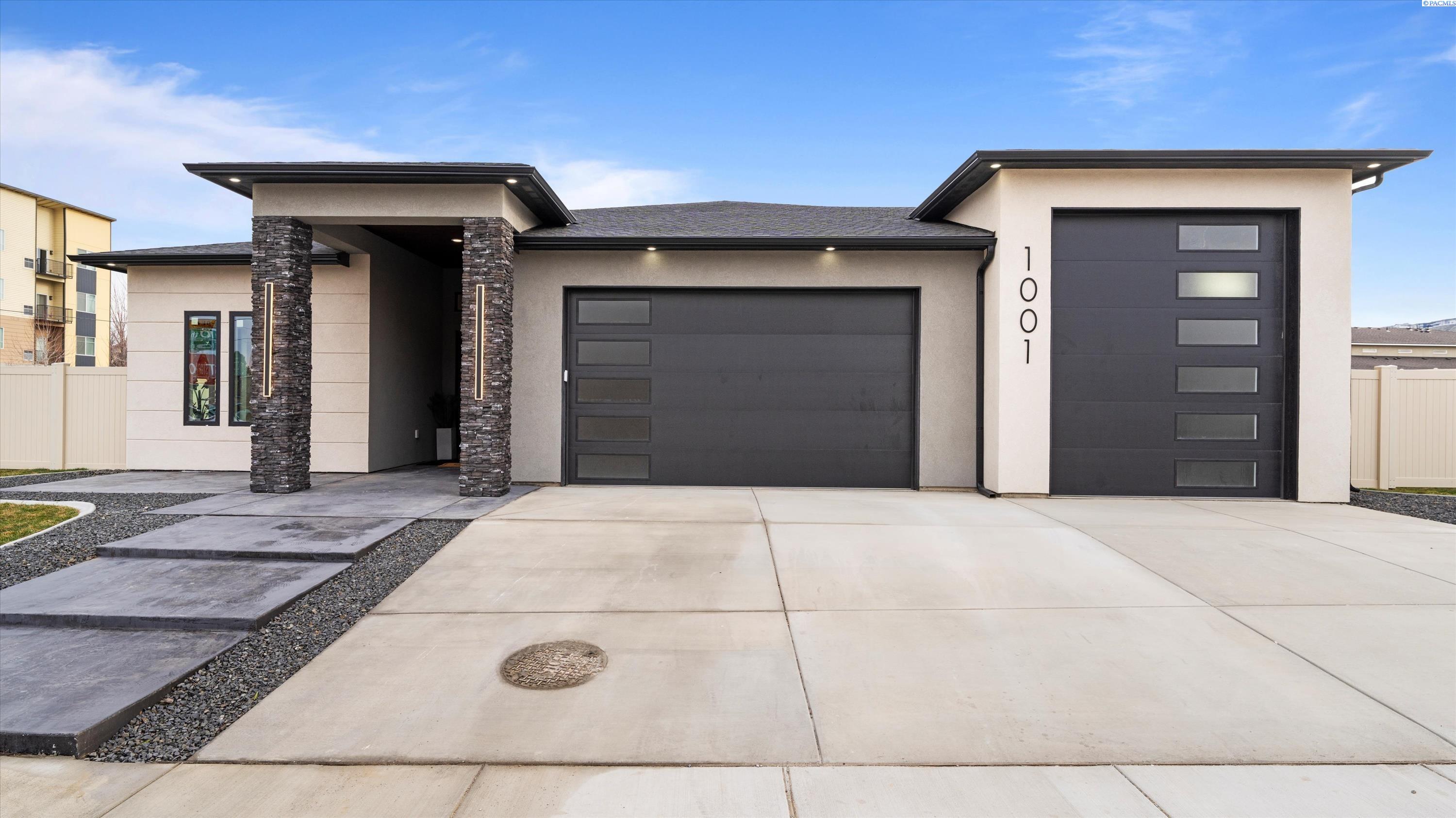 1001 S Florida Pl, Kennewick, WA 99352