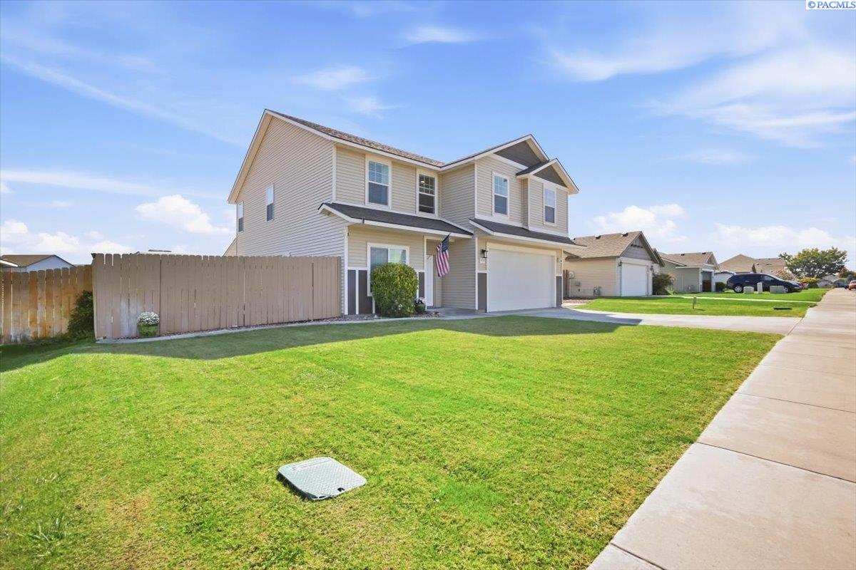 5729 Sidon Ln, Pasco, WA 99301