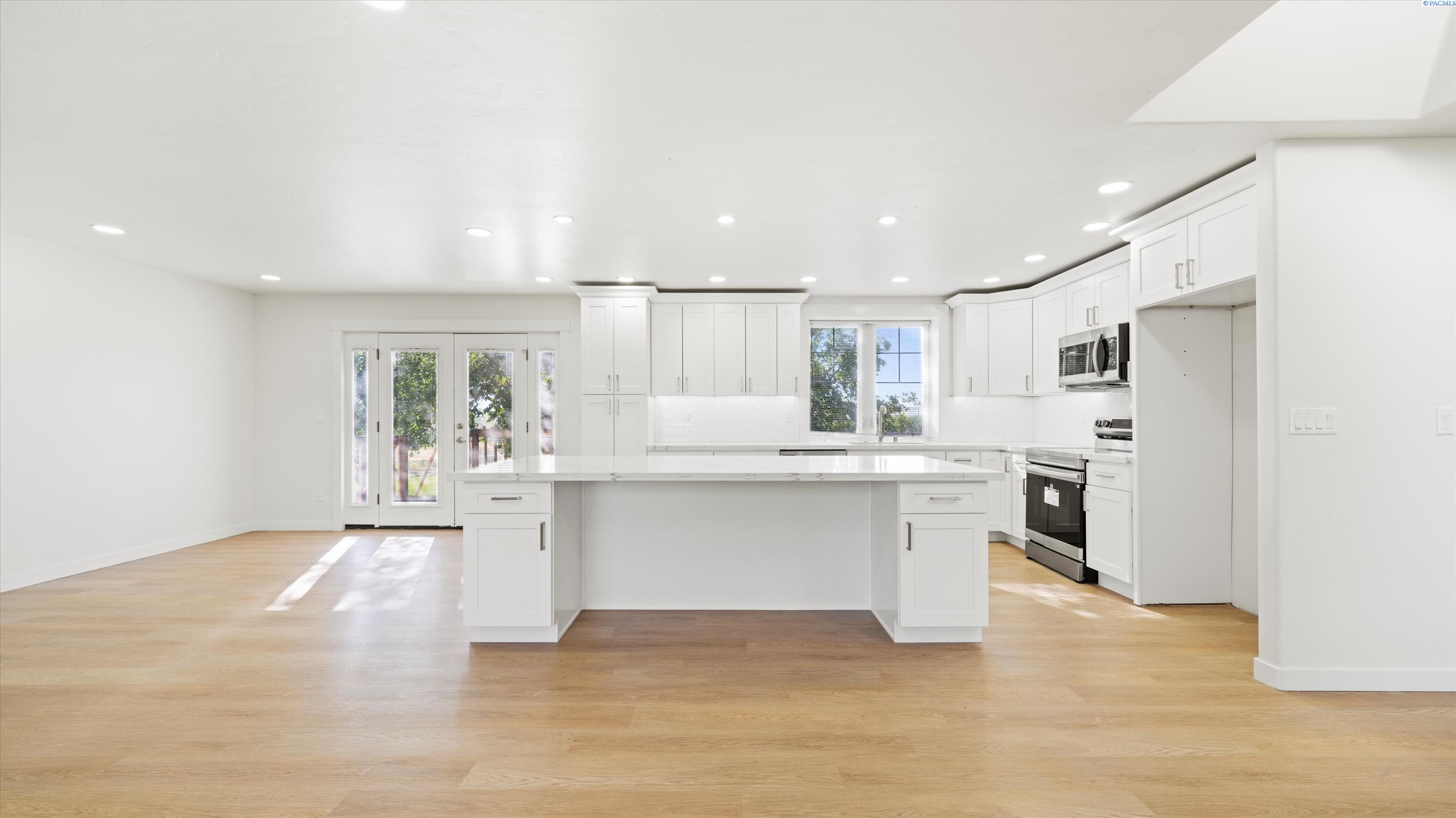 2105 E Mason Pr Ne, Benton City, WA 99320