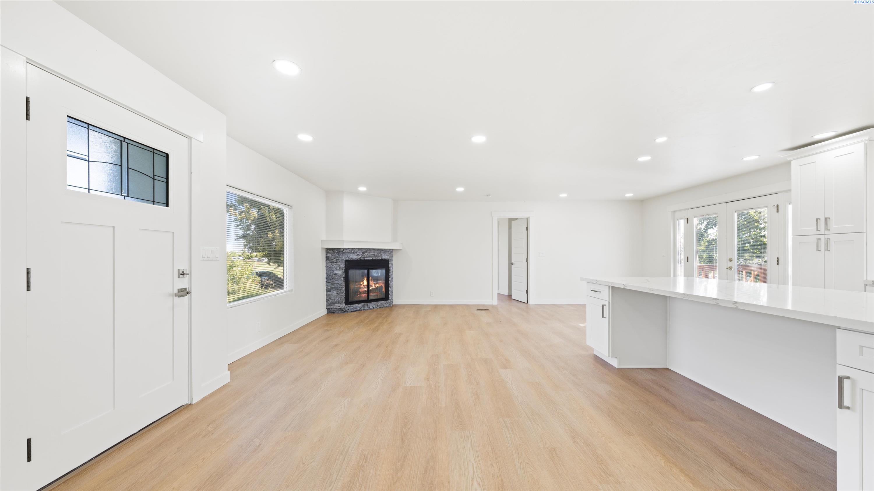 2105 E Mason Pr Ne, Benton City, WA 99320