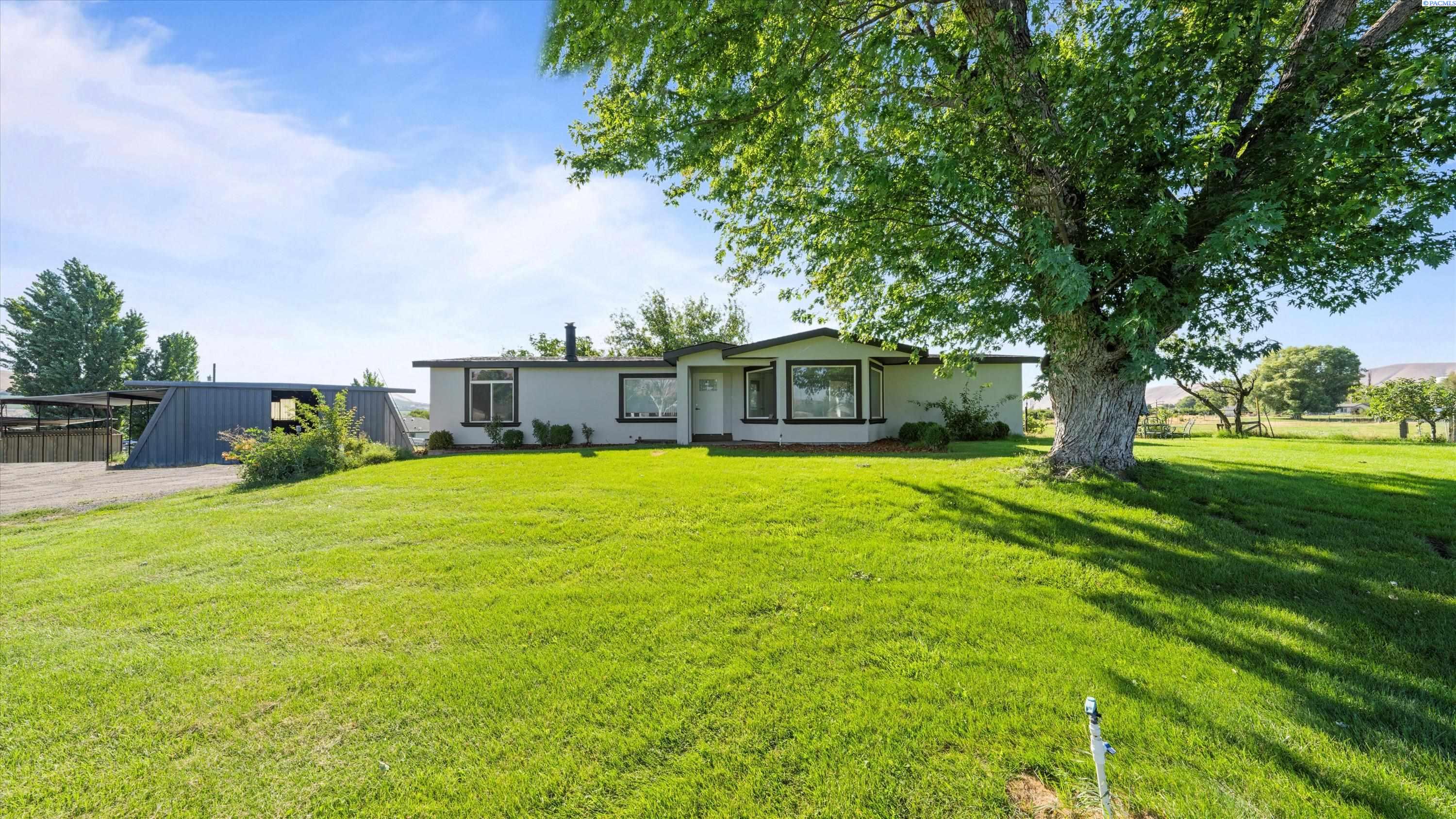 2105 E Mason Pr Ne, Benton City, WA 99320
