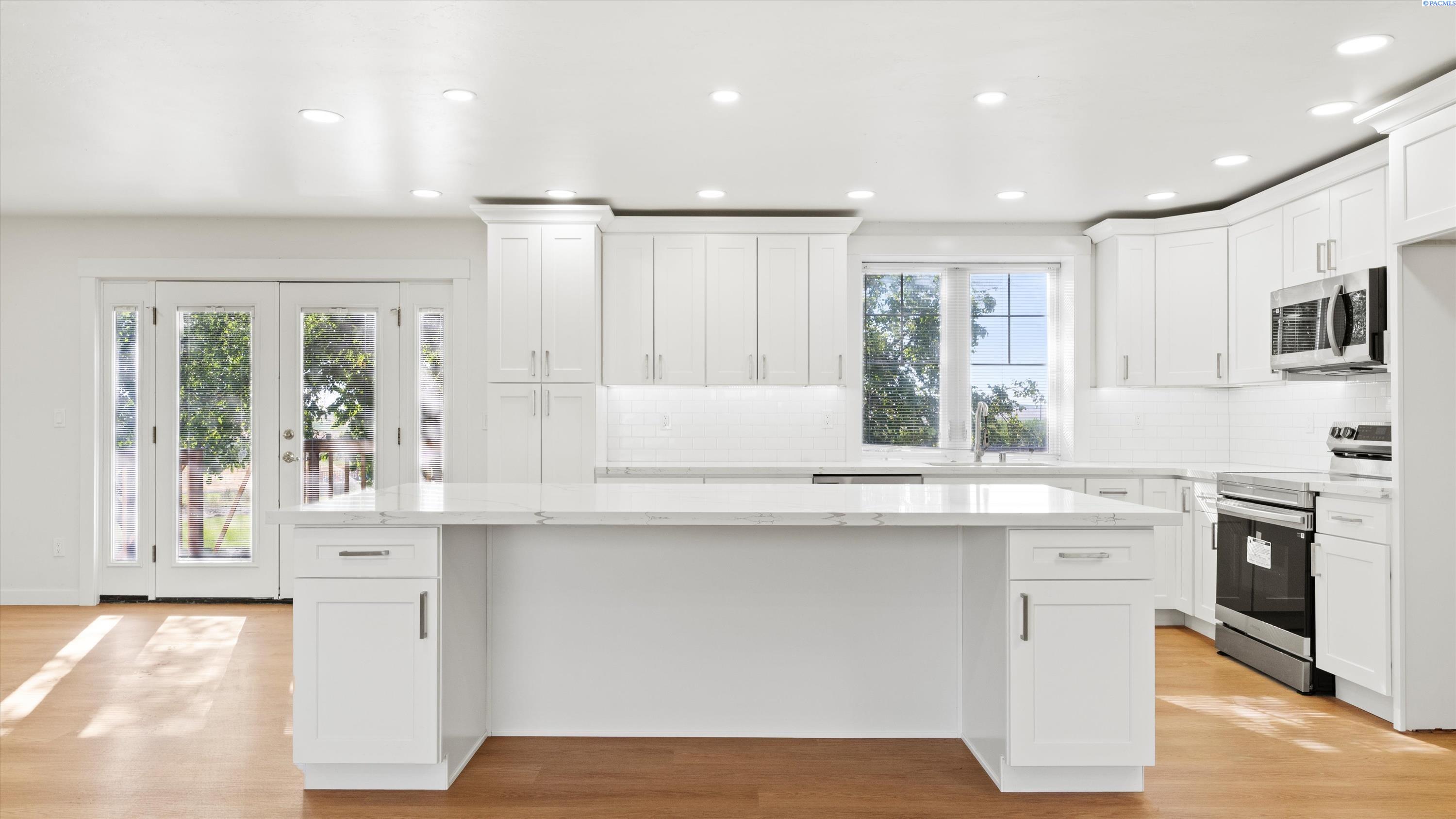 2105 E Mason Pr Ne, Benton City, WA 99320