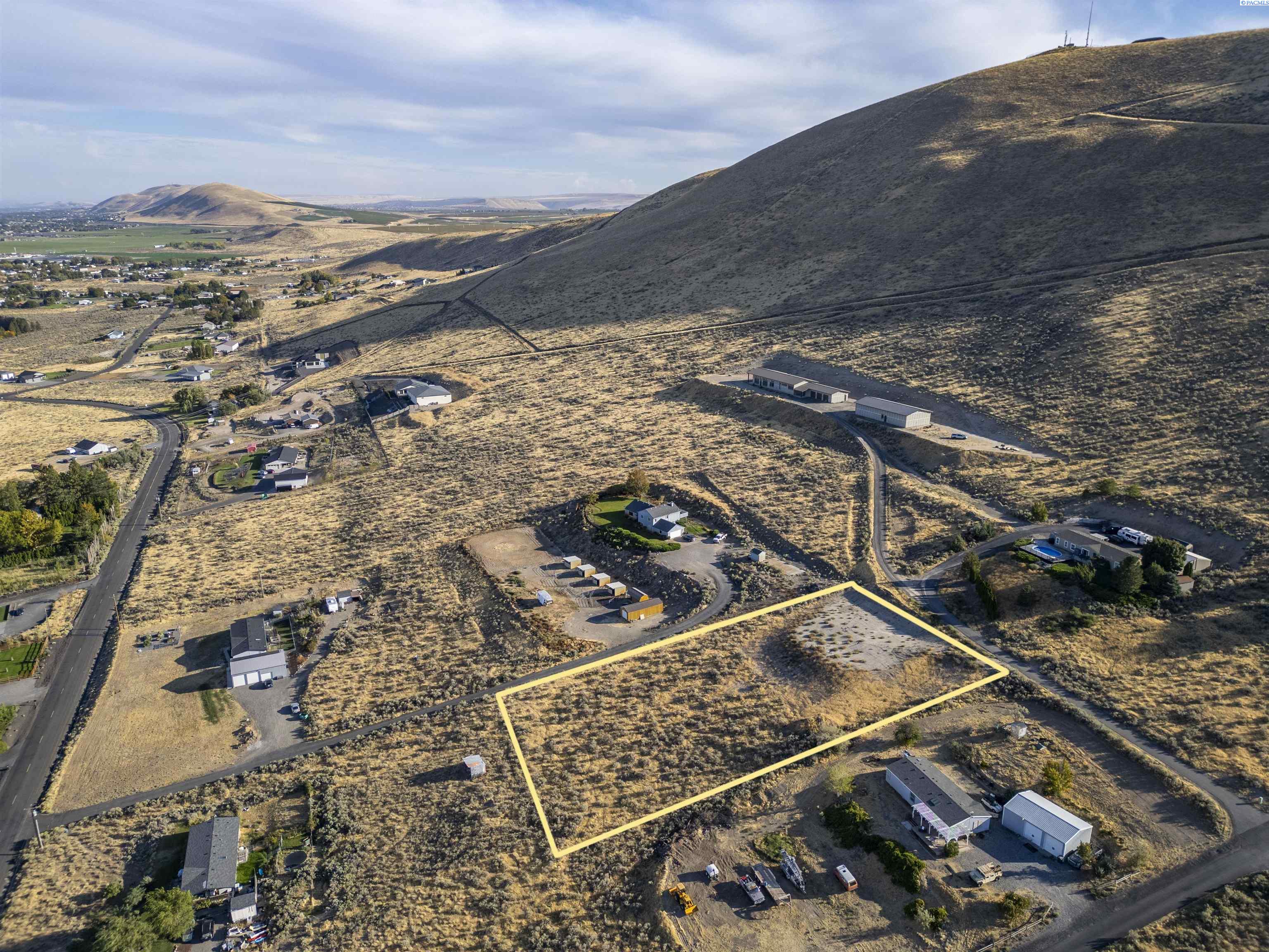 57691 N 339 Pr Ne, Benton City, WA 99320