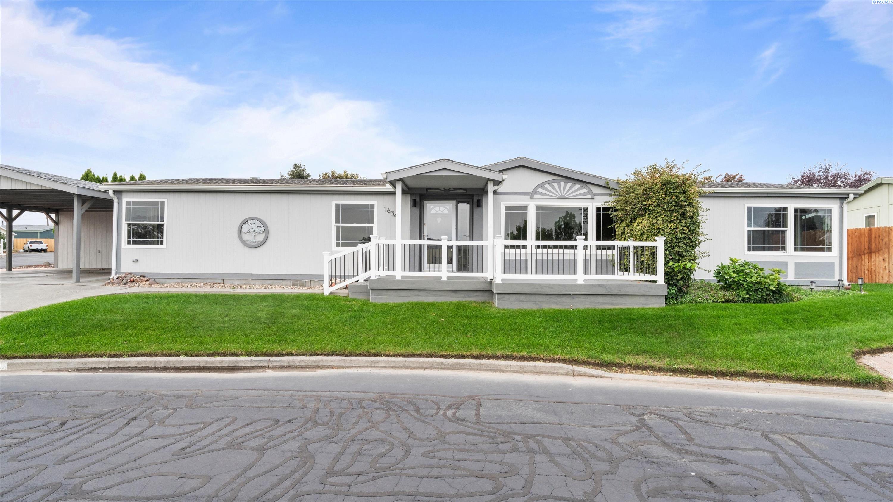 1634 S Dennis Pl, Kennewick, WA 99337