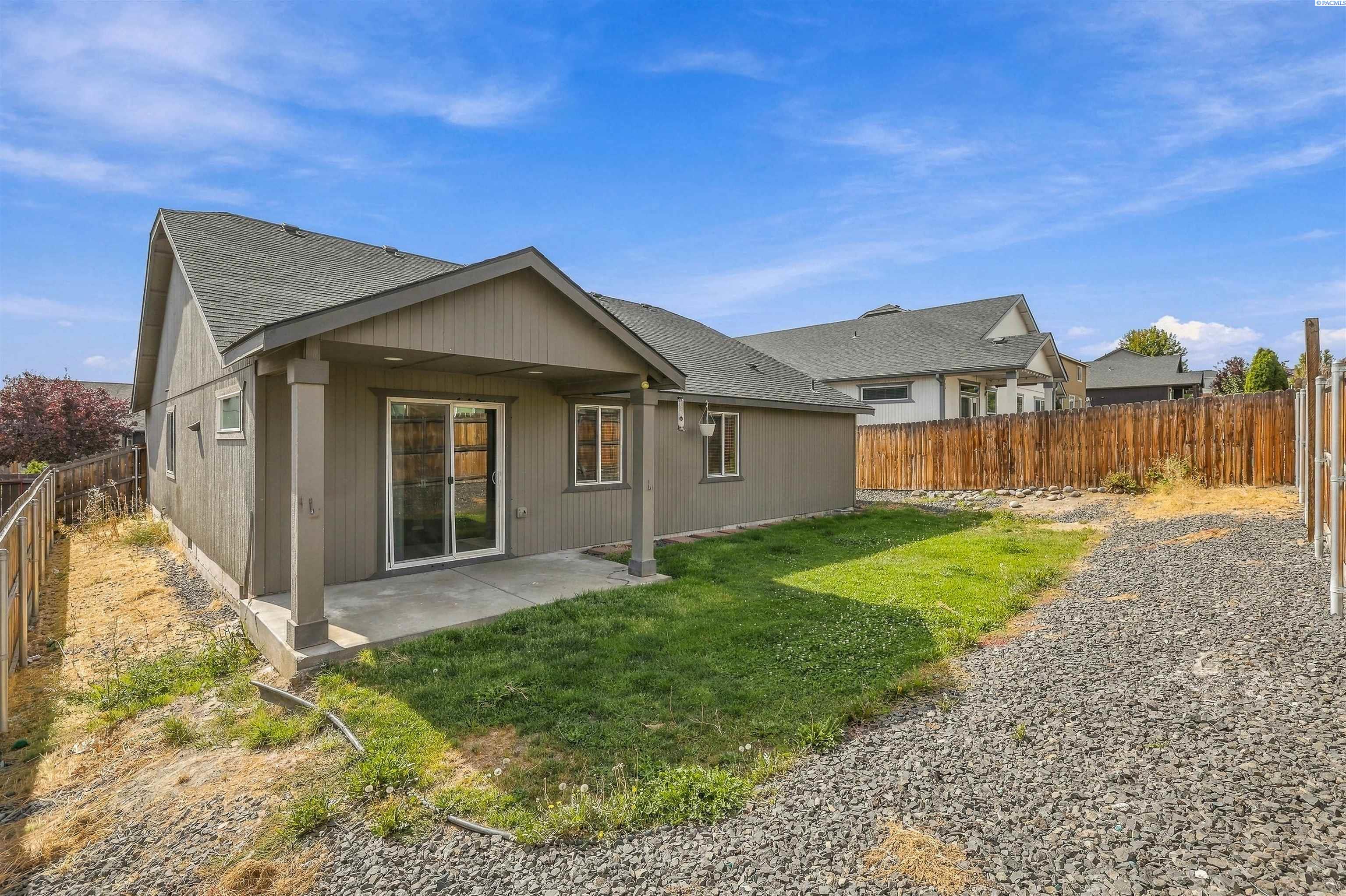 9358 W 8th Pl, Kennewick, WA 99336
