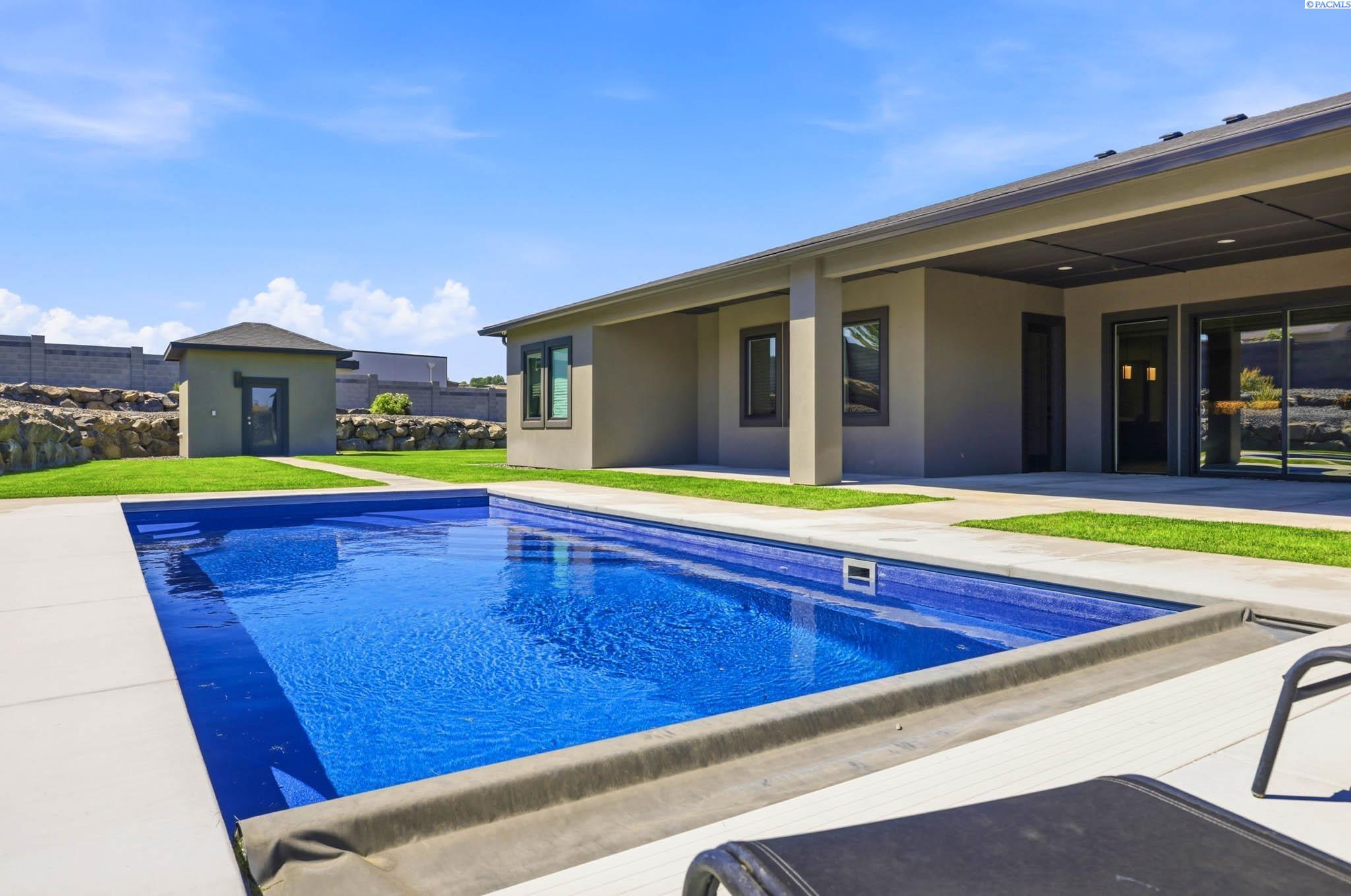 104829 Addison Ave, Kennewick, WA 99338