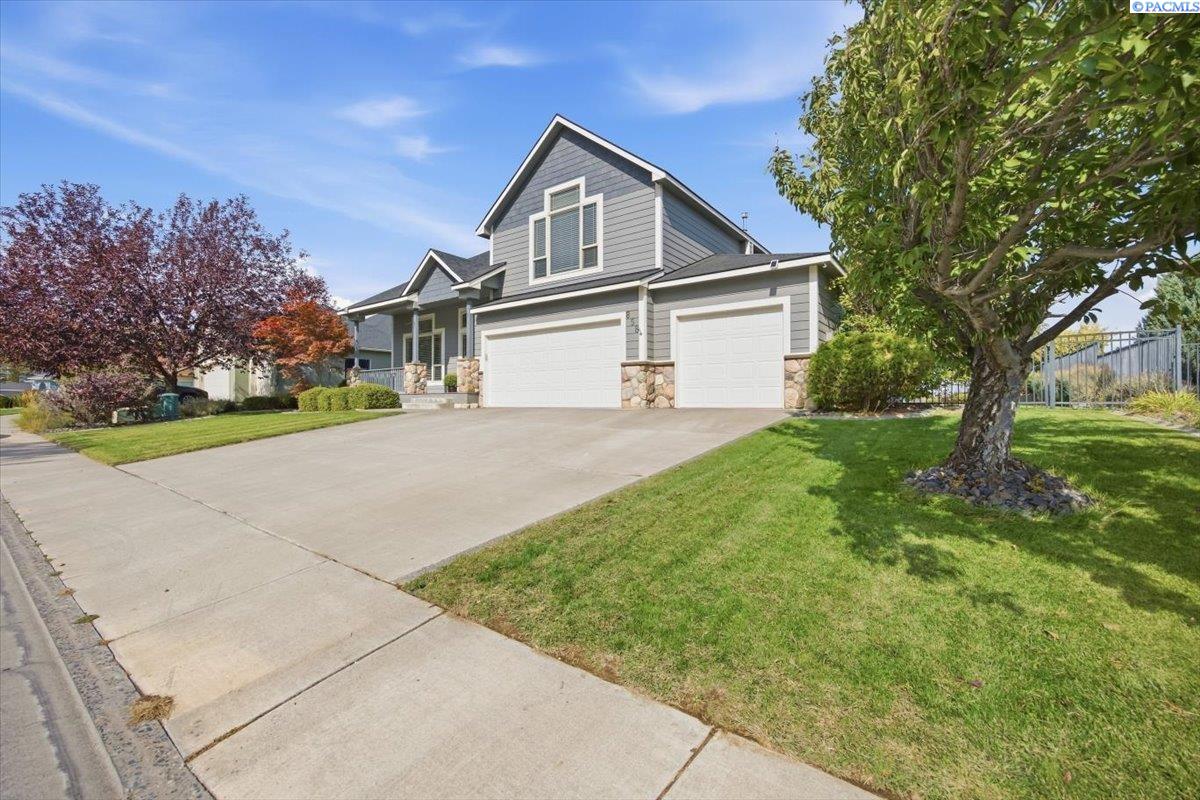 858 Rand Dr, Richland, WA 99352