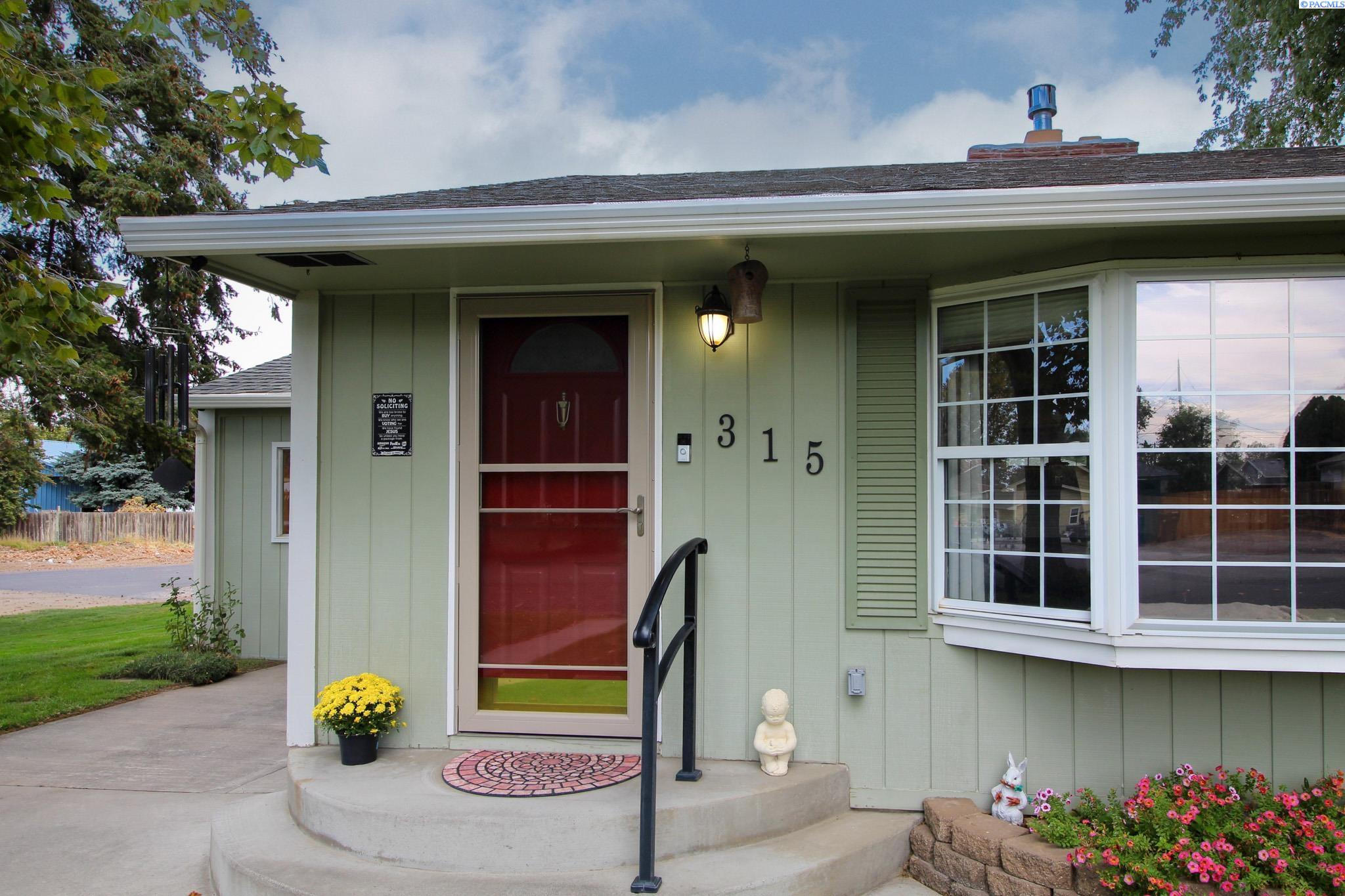 315 S Harrison St, Kennewick, WA 99336