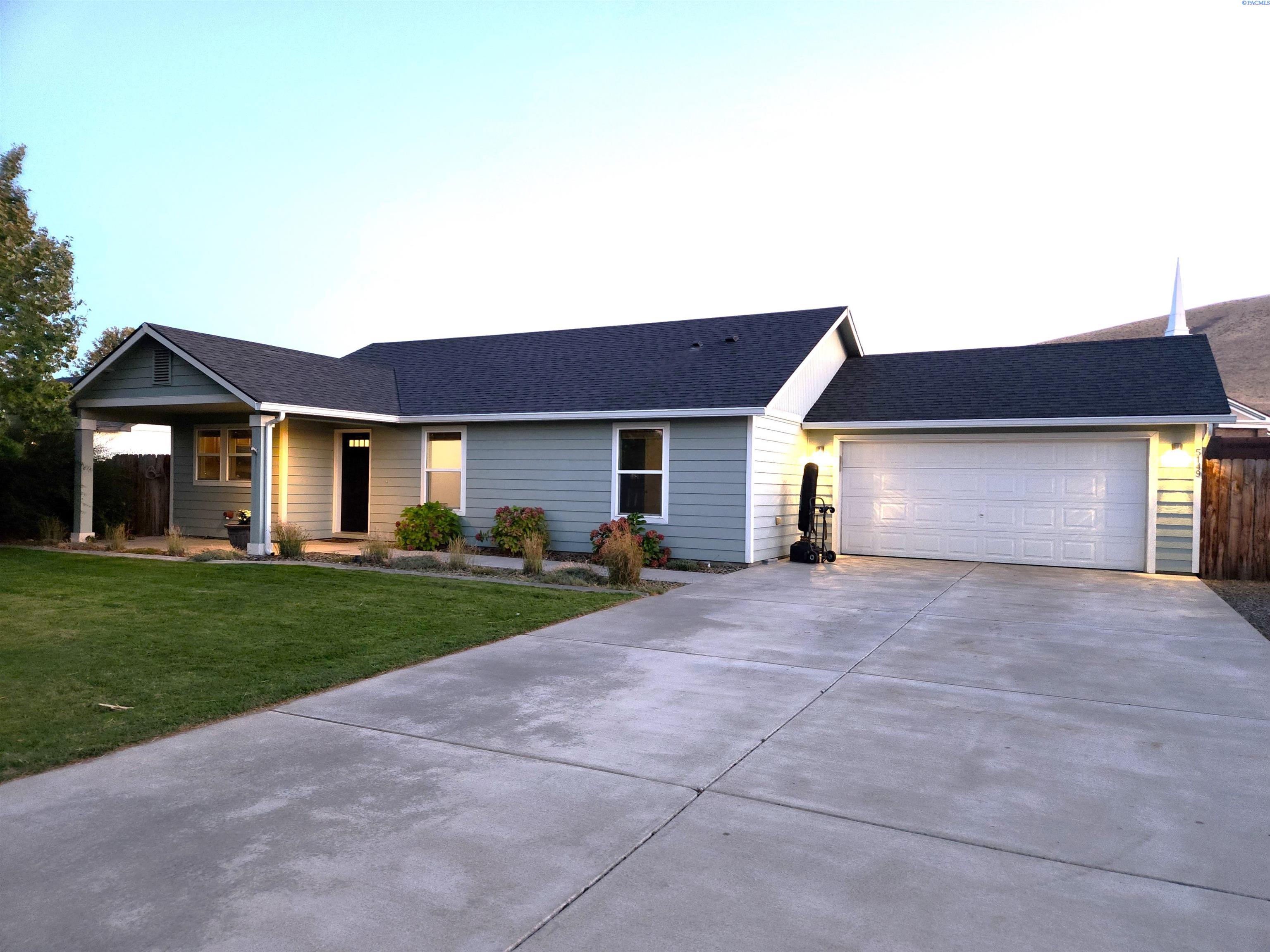 5149 Pinehurst St, West Richland, WA 99353