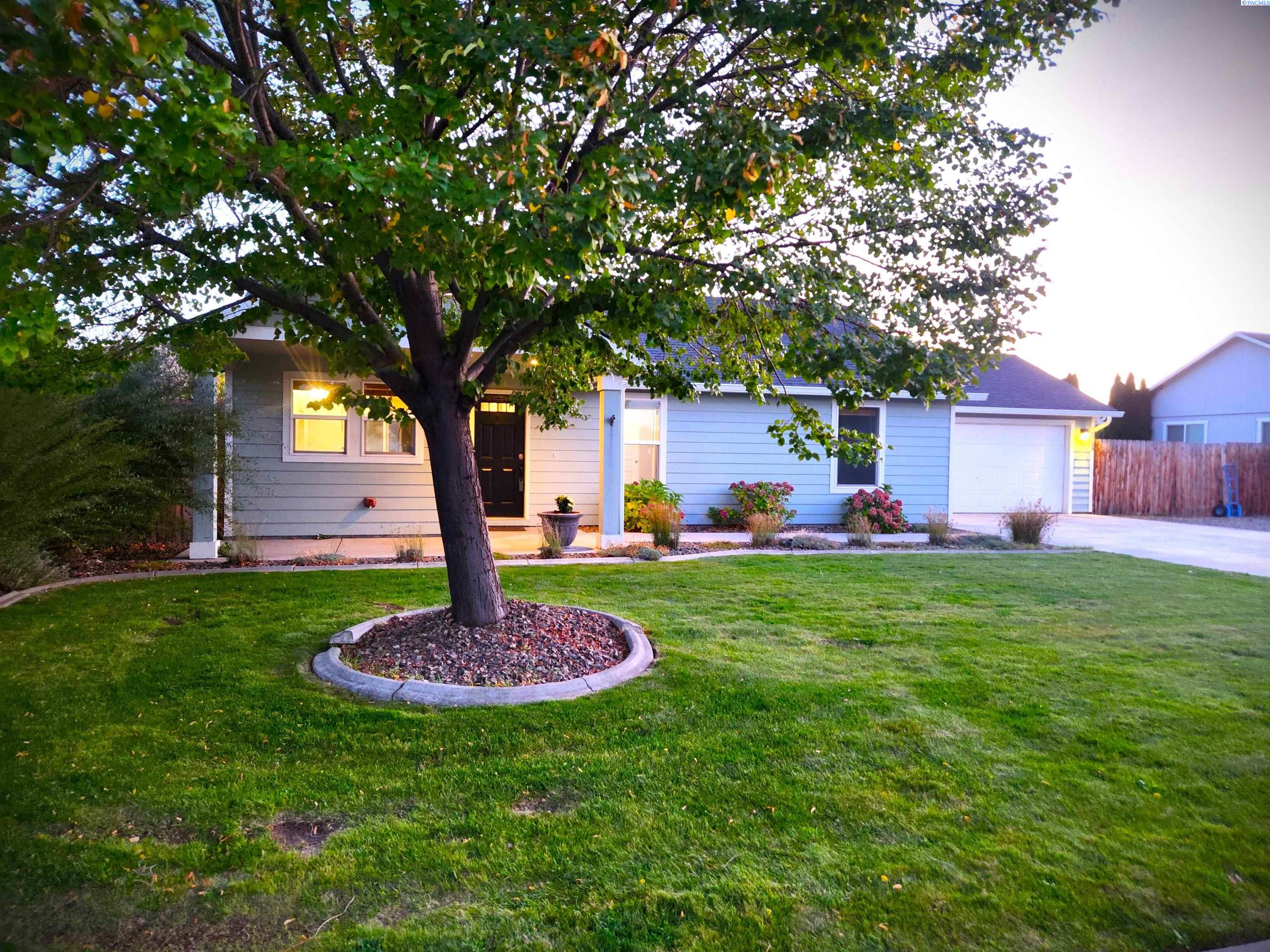5149 Pinehurst St, West Richland, WA 99353