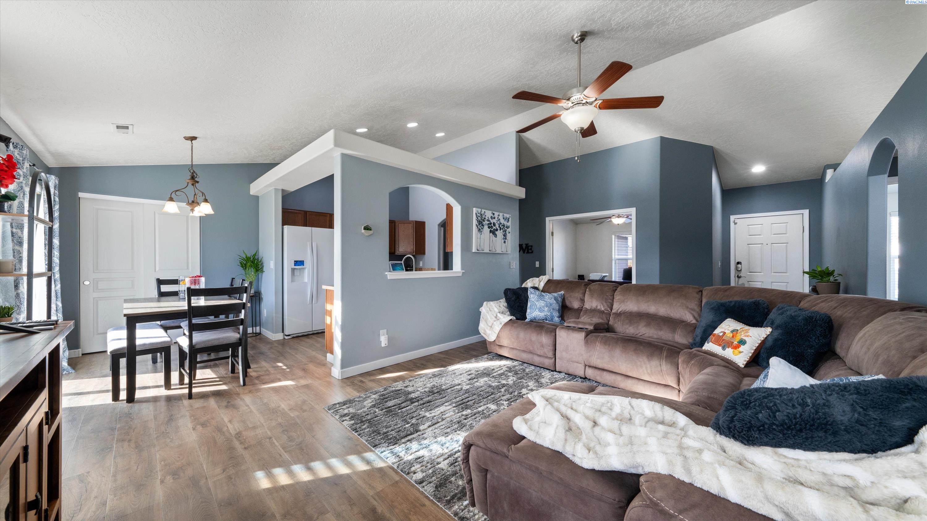 6019 Washougal Ln, Pasco, WA 99301