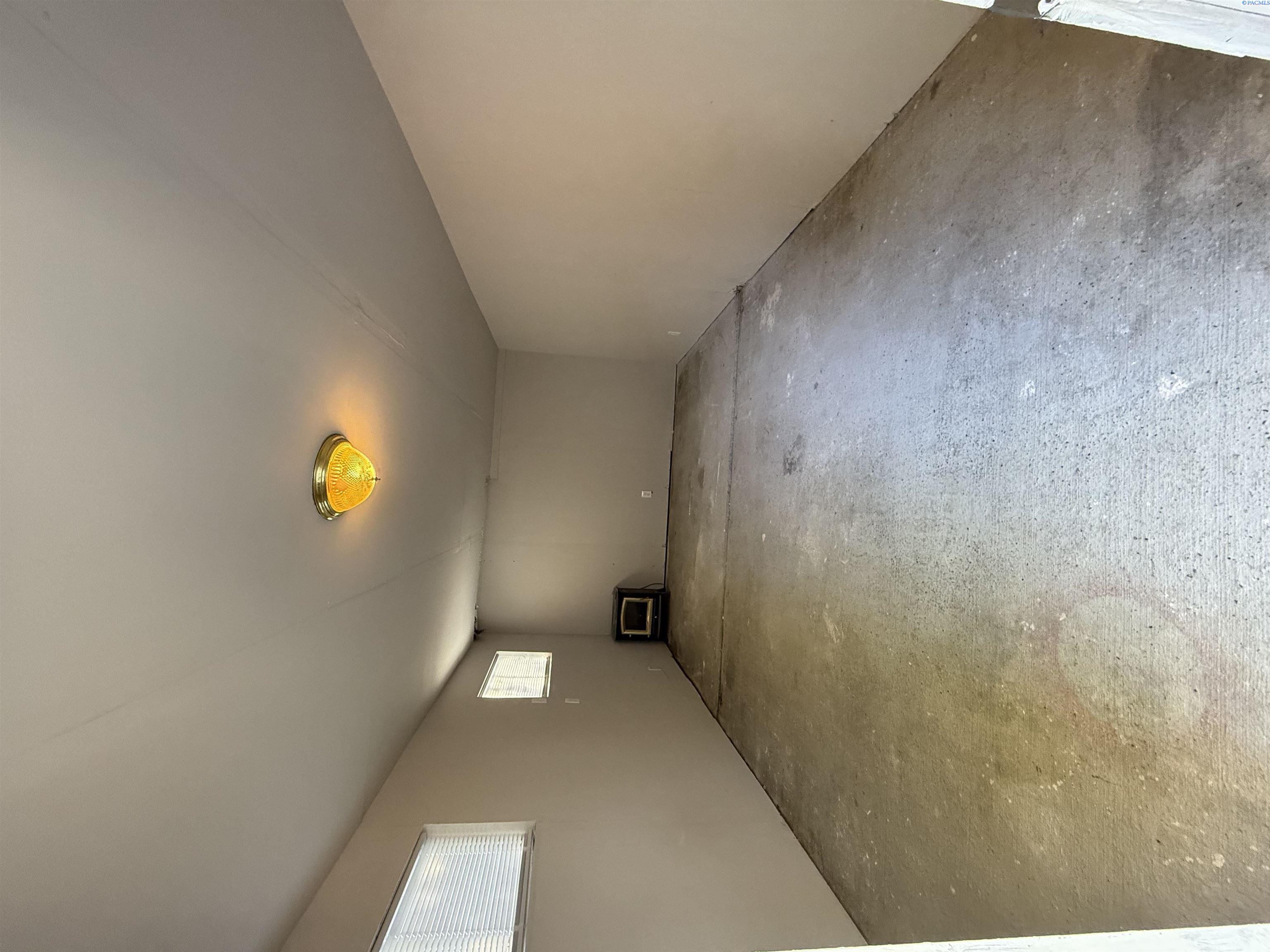 1003 N 61st Ave, West Richland, WA 99353