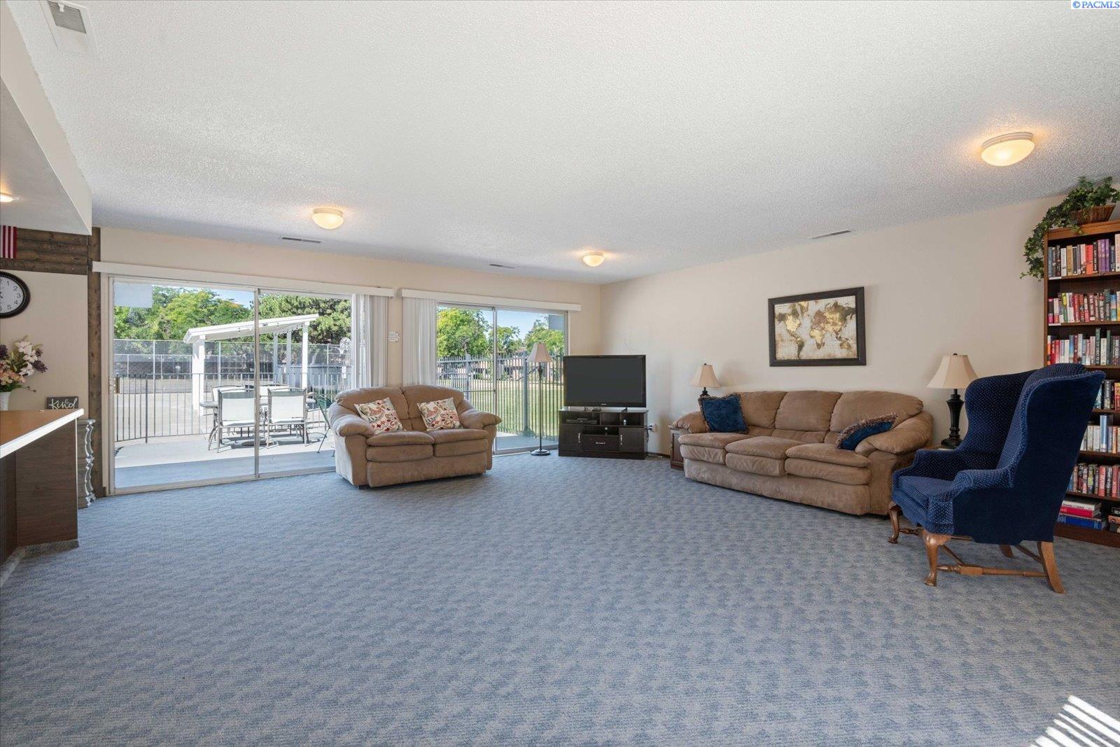 2912 W Hood Ave #B104, Kennewick, WA 99336
