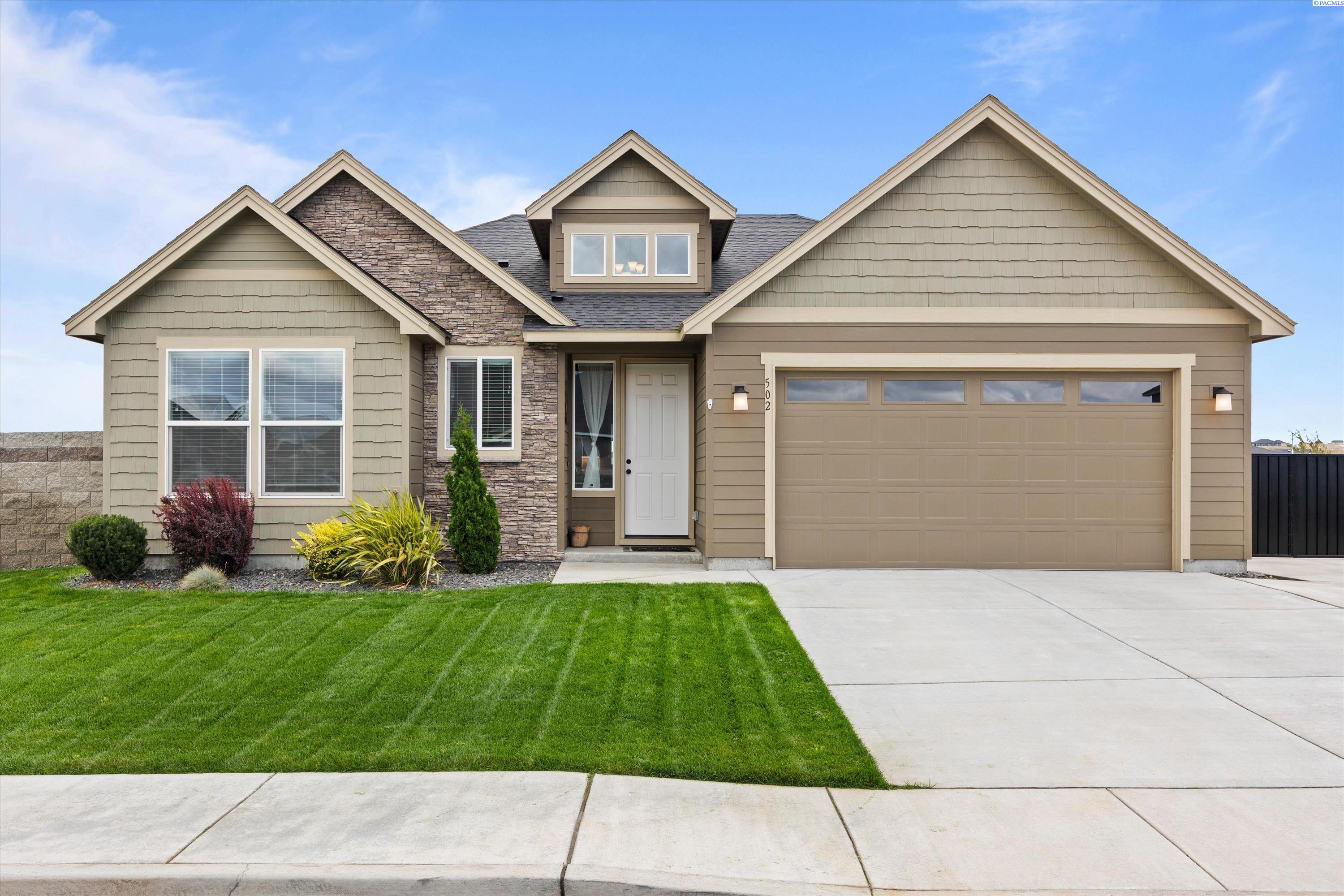 502 Constance Ave, West Richland, WA 99353