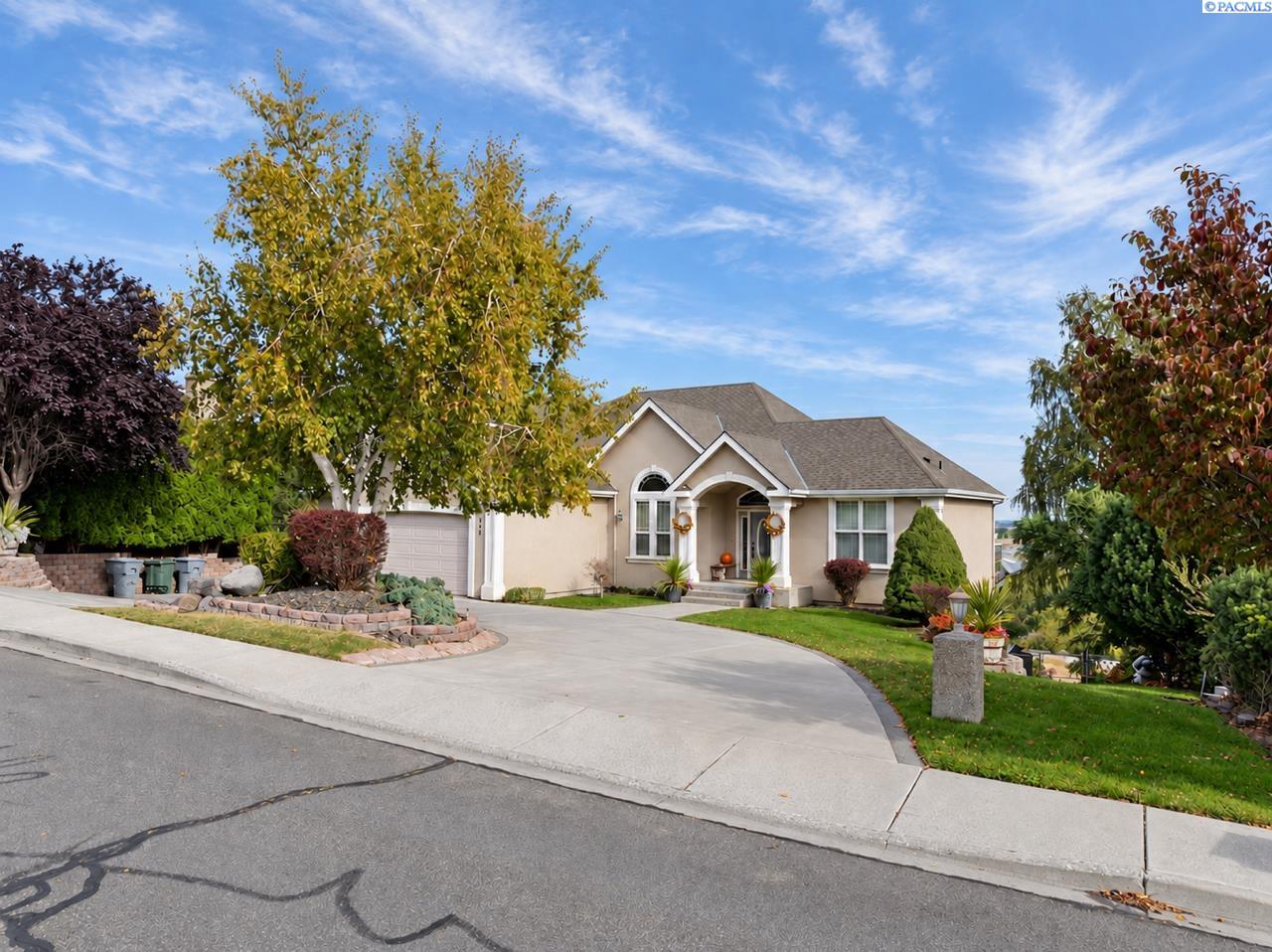 350 Riverwood St, Richland, WA 99352