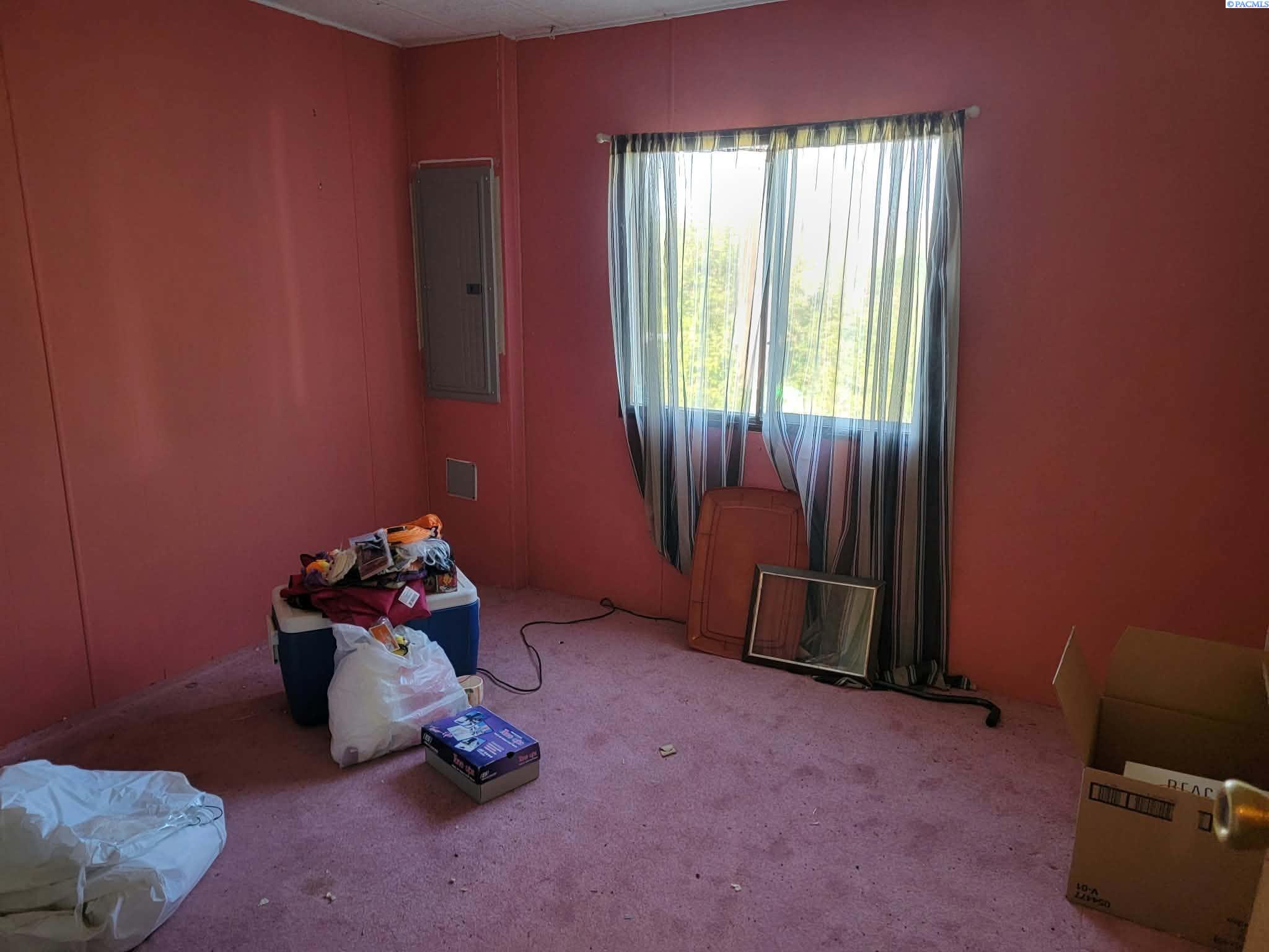 164908 W Old Inland Empire Hwy, Prosser, WA 99350