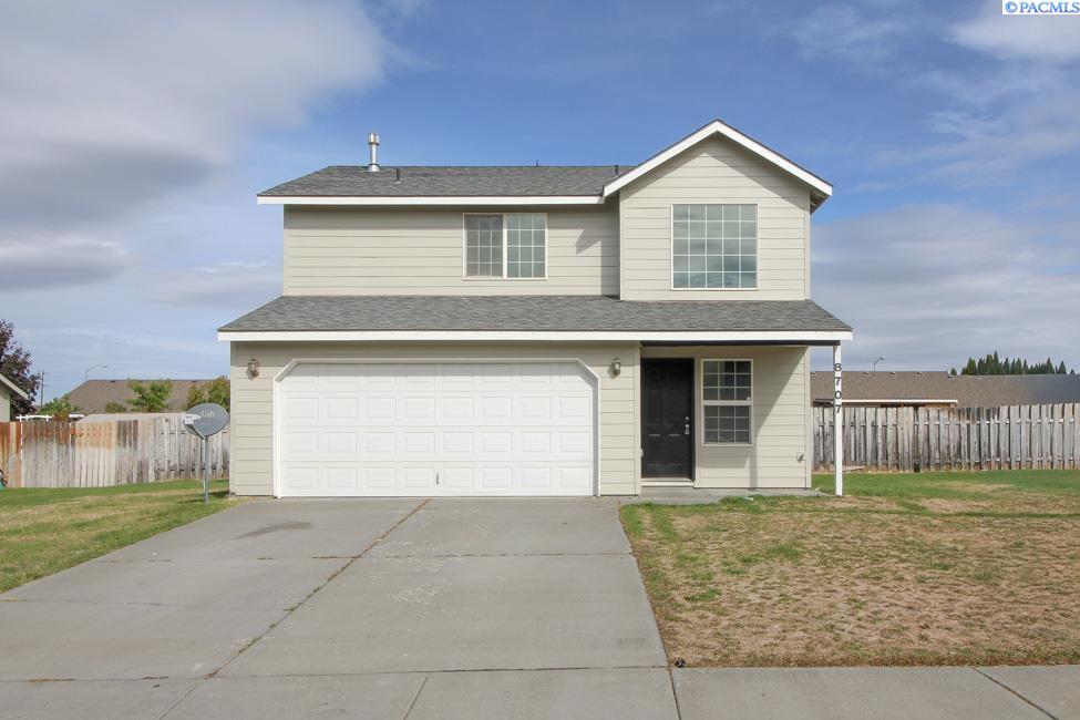 8707 Stutz Dr, Pasco, WA 99301