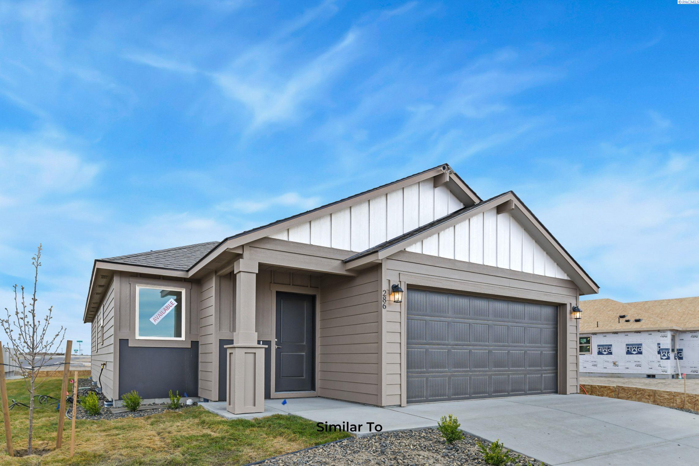 751 Honeylicious St, Richland, WA 99352