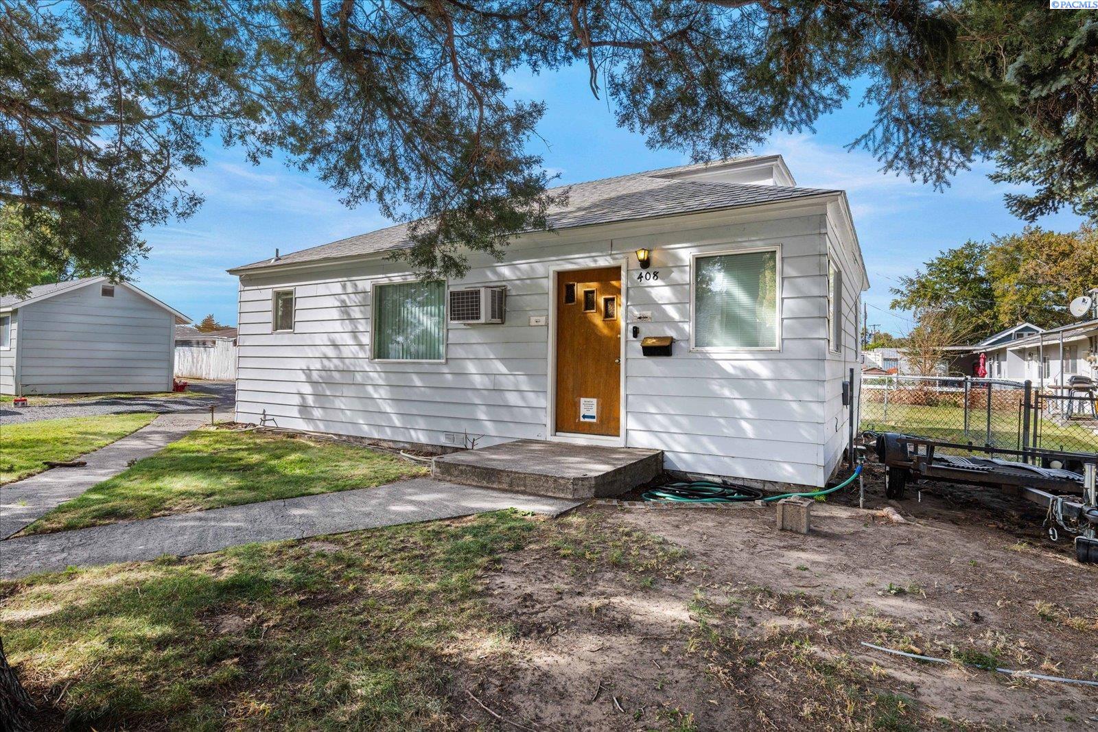 1616 W 4th Pl, Kennewick, WA 99336