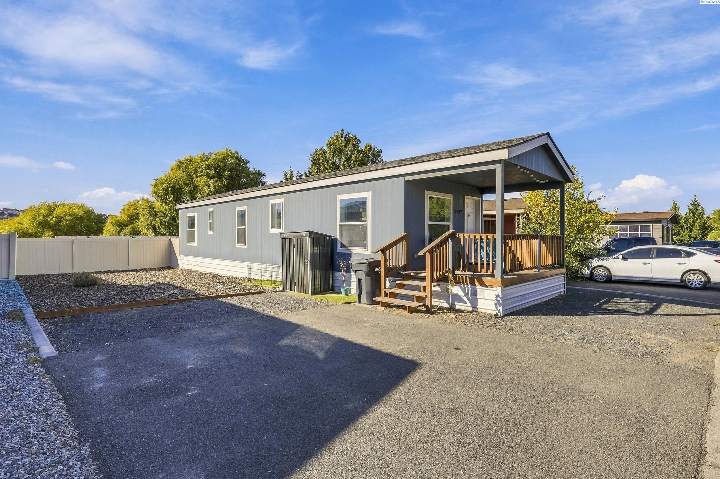 6707 James St, West Richland, WA 99353