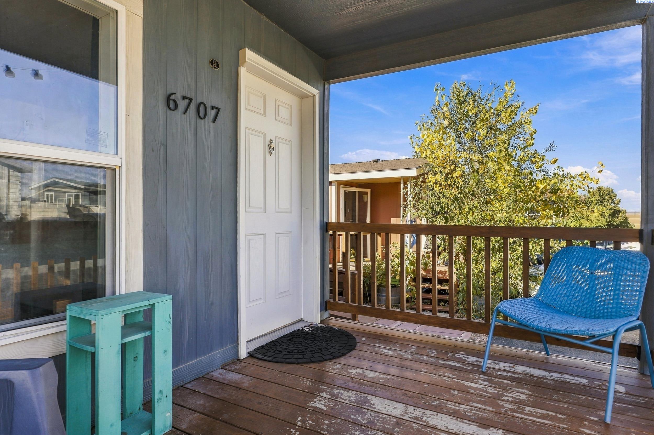 6707 James St, West Richland, WA 99353